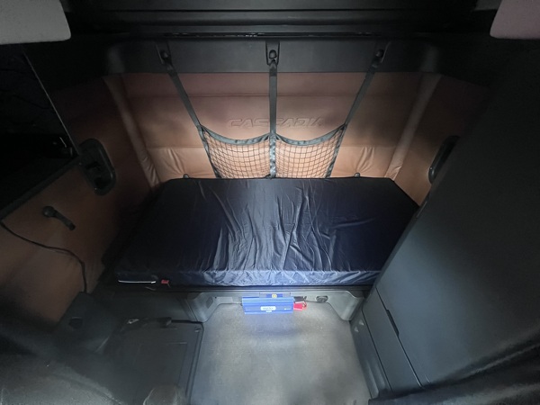 FREIGHTLINER CASCADIA 126SLP 2020