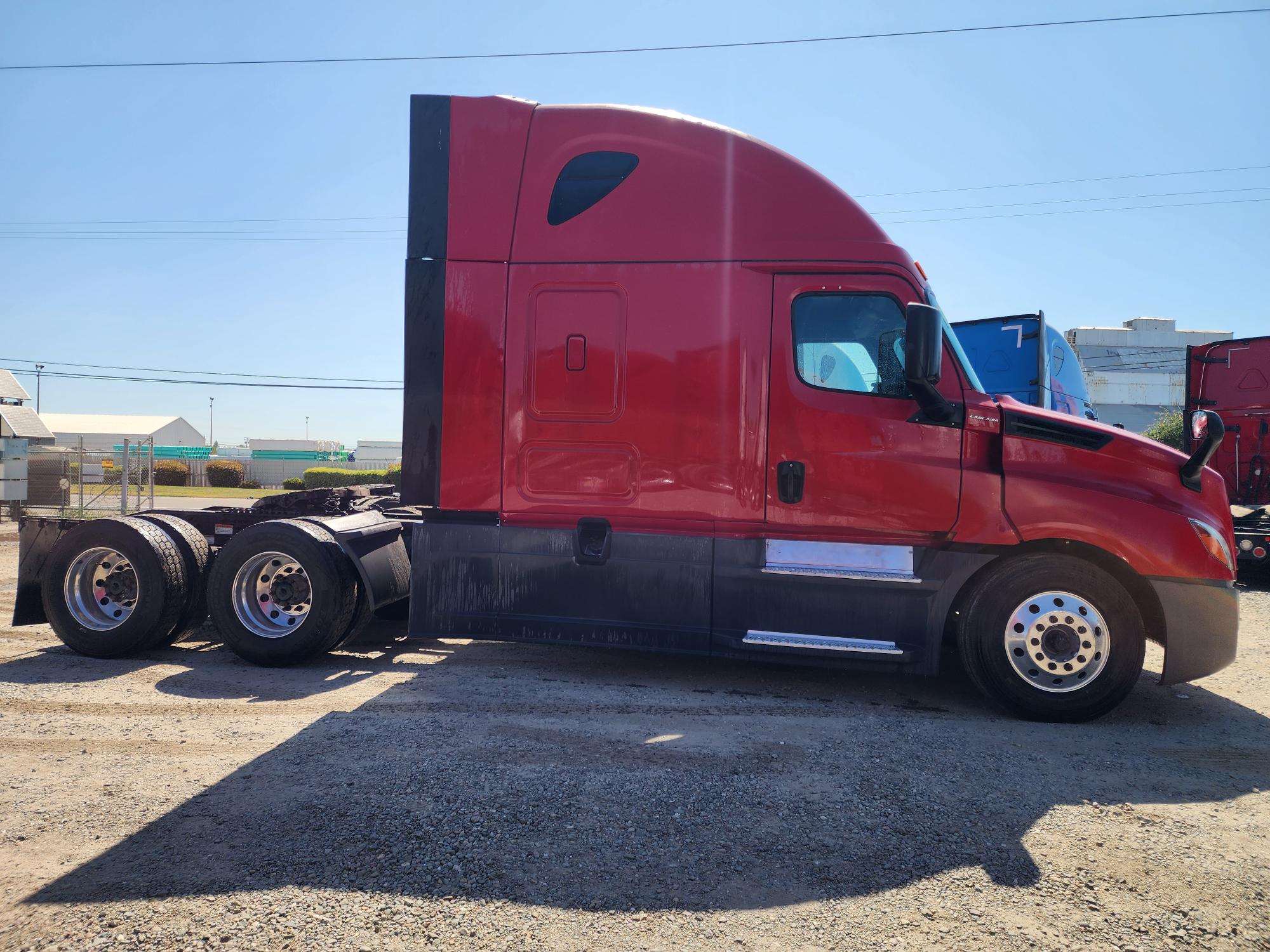 2020 FREIGHTLINER CASCADIA 126SLP - image 7