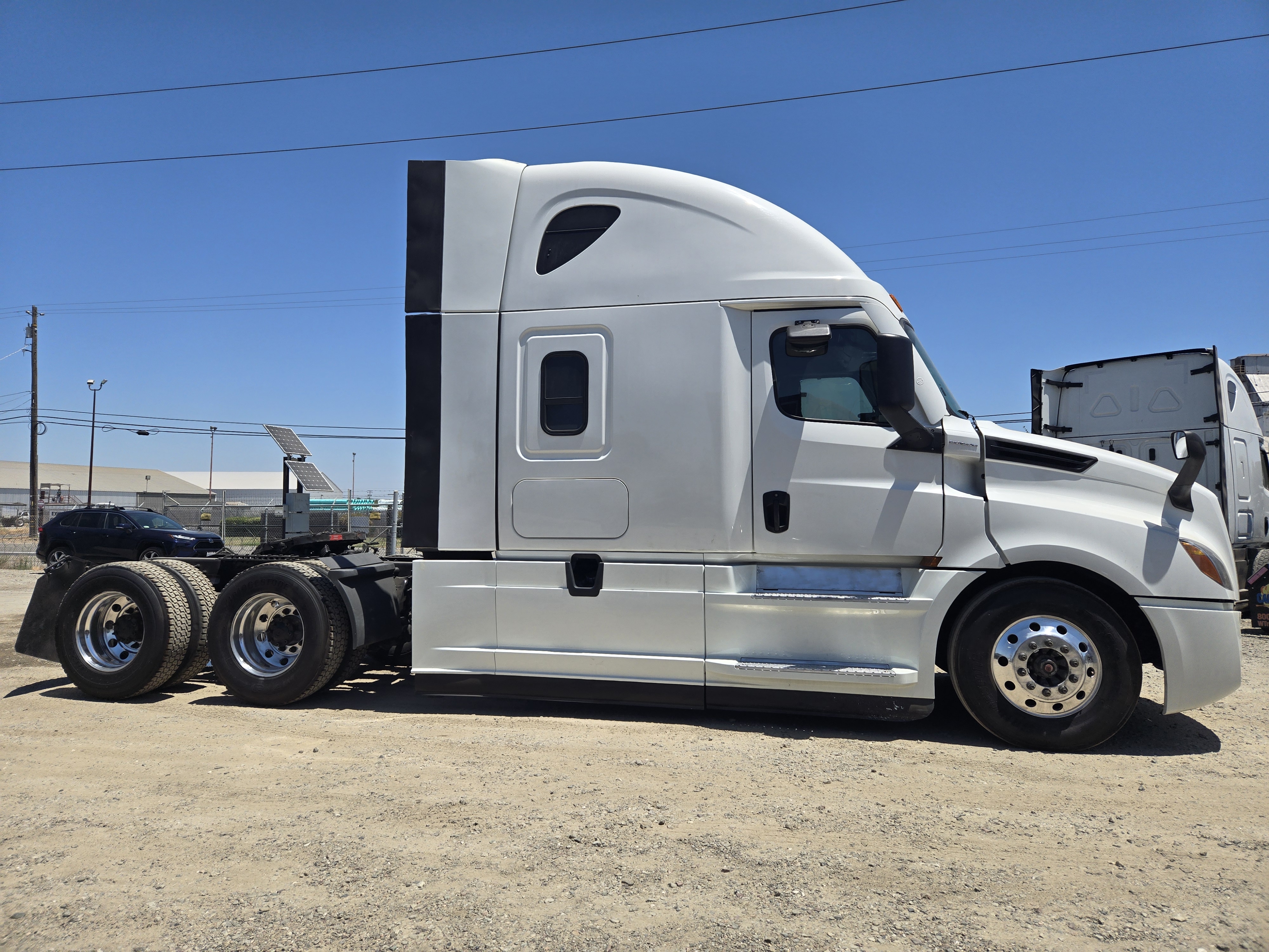 2020 FREIGHTLINER CASCADIA 126SLP - image 9