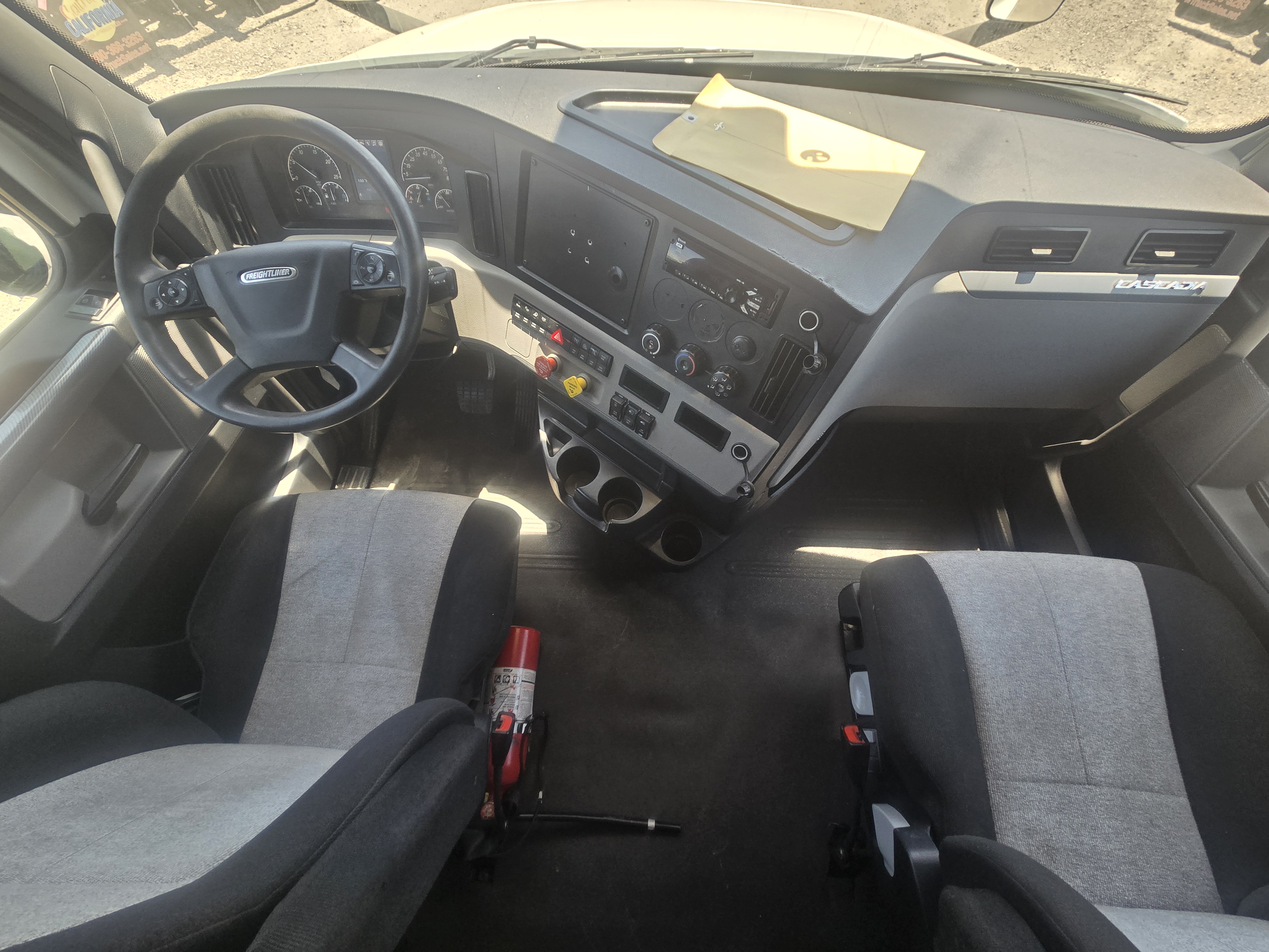 2020 FREIGHTLINER CASCADIA 126SLP - image 18