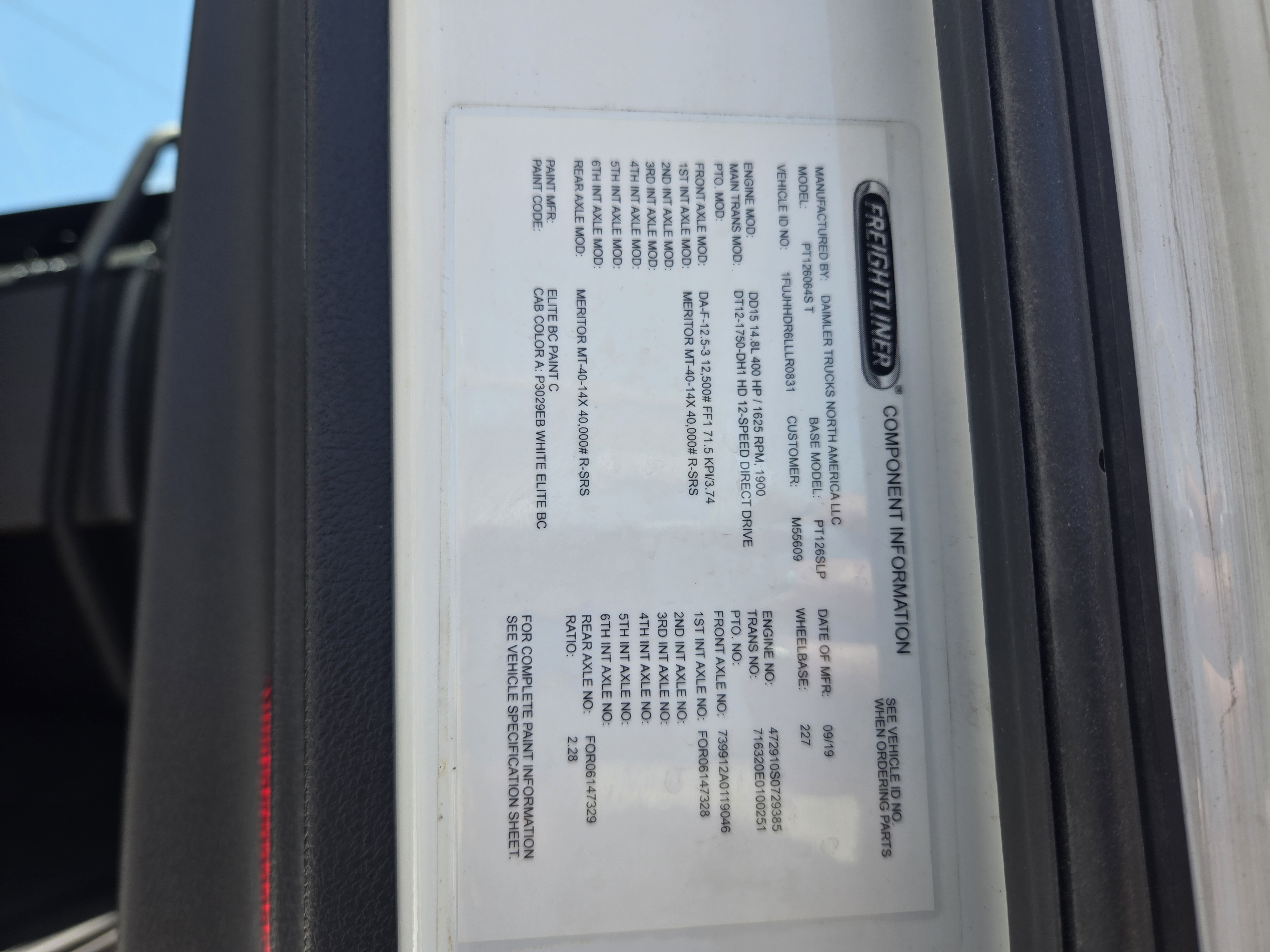 2020 FREIGHTLINER CASCADIA 126SLP - image 21