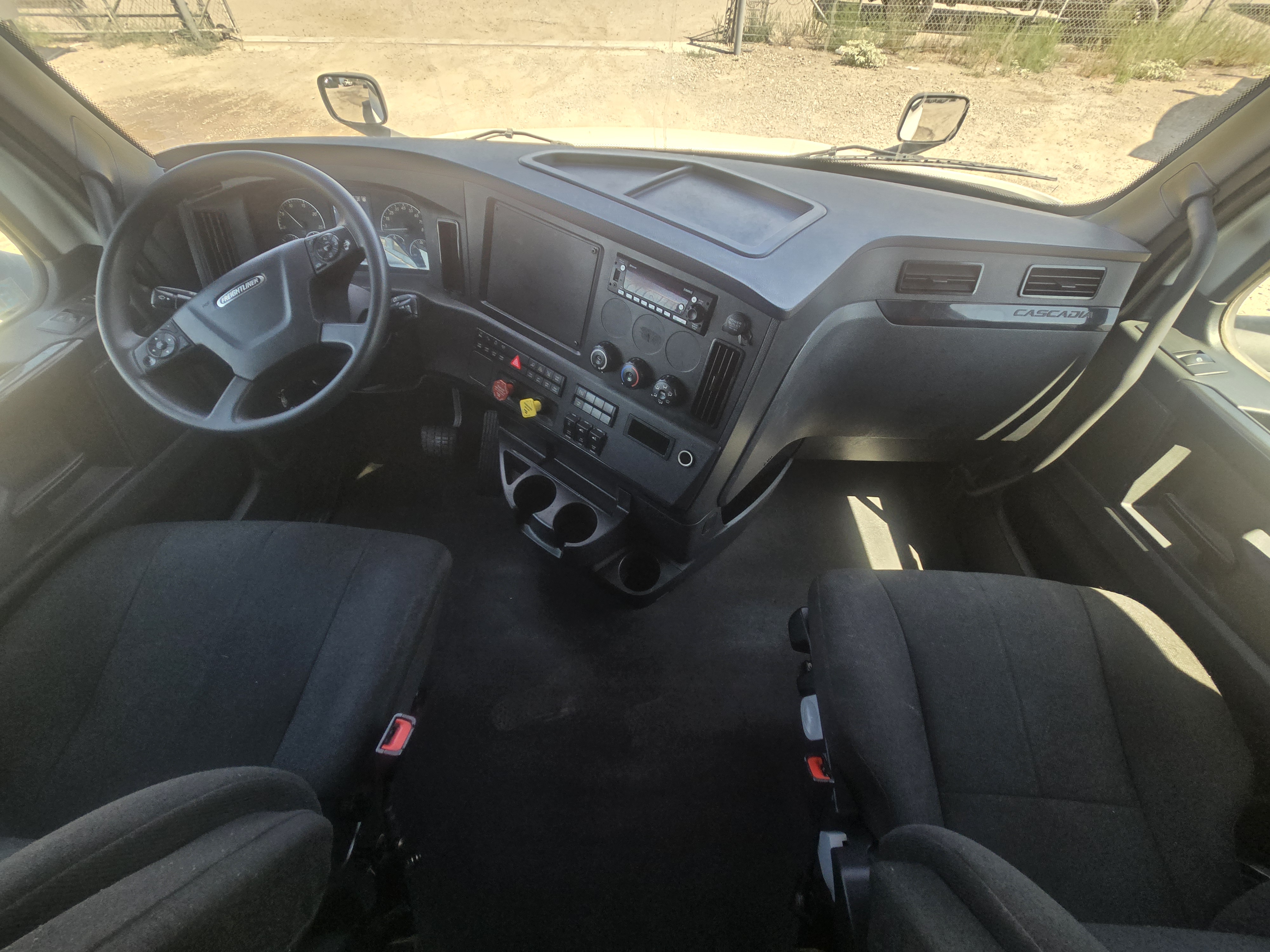 2023 FREIGHTLINER CASCADIA 126SLP - image 18