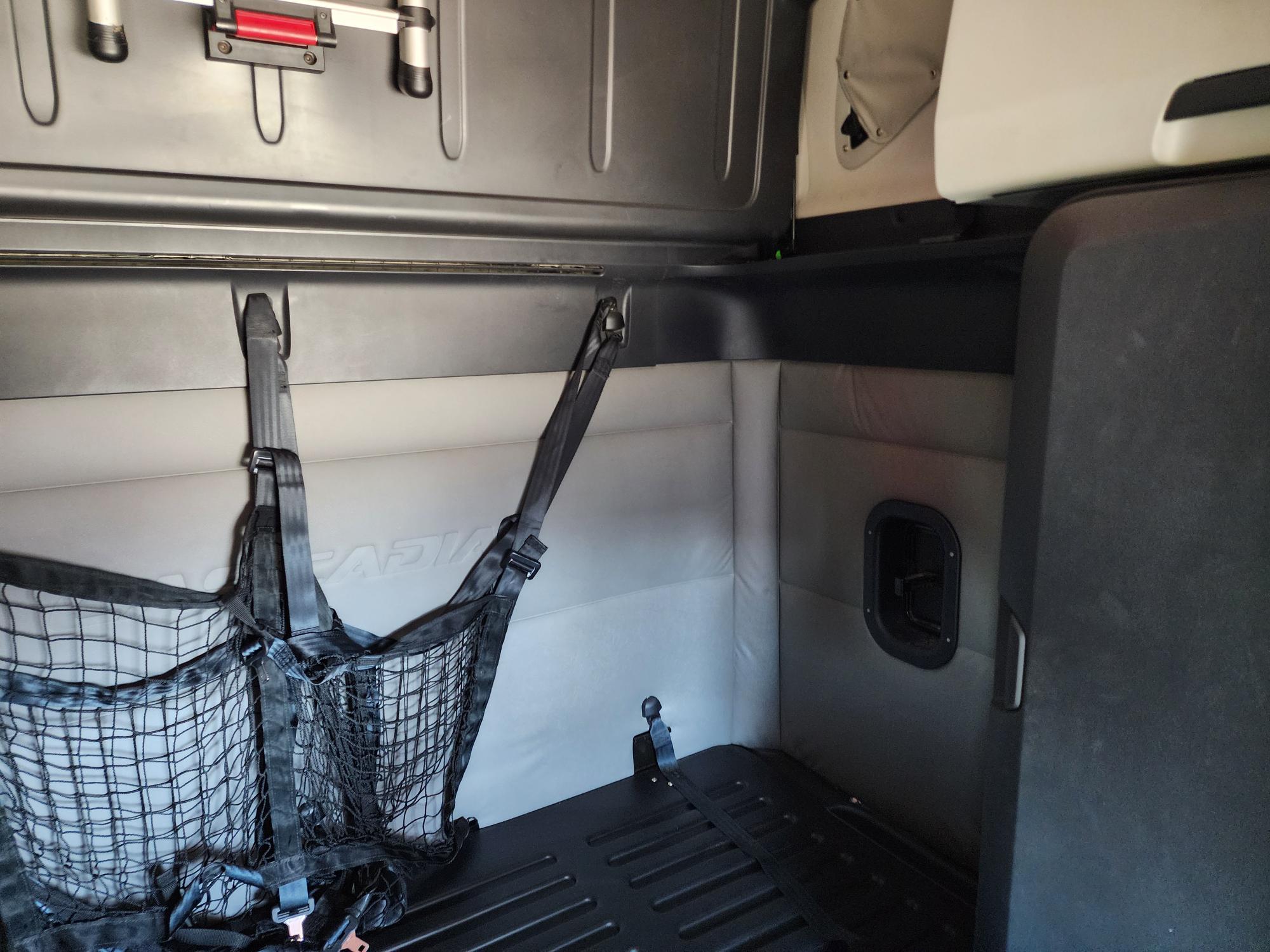 2021 FREIGHTLINER CASCADIA 126SLP - image 19