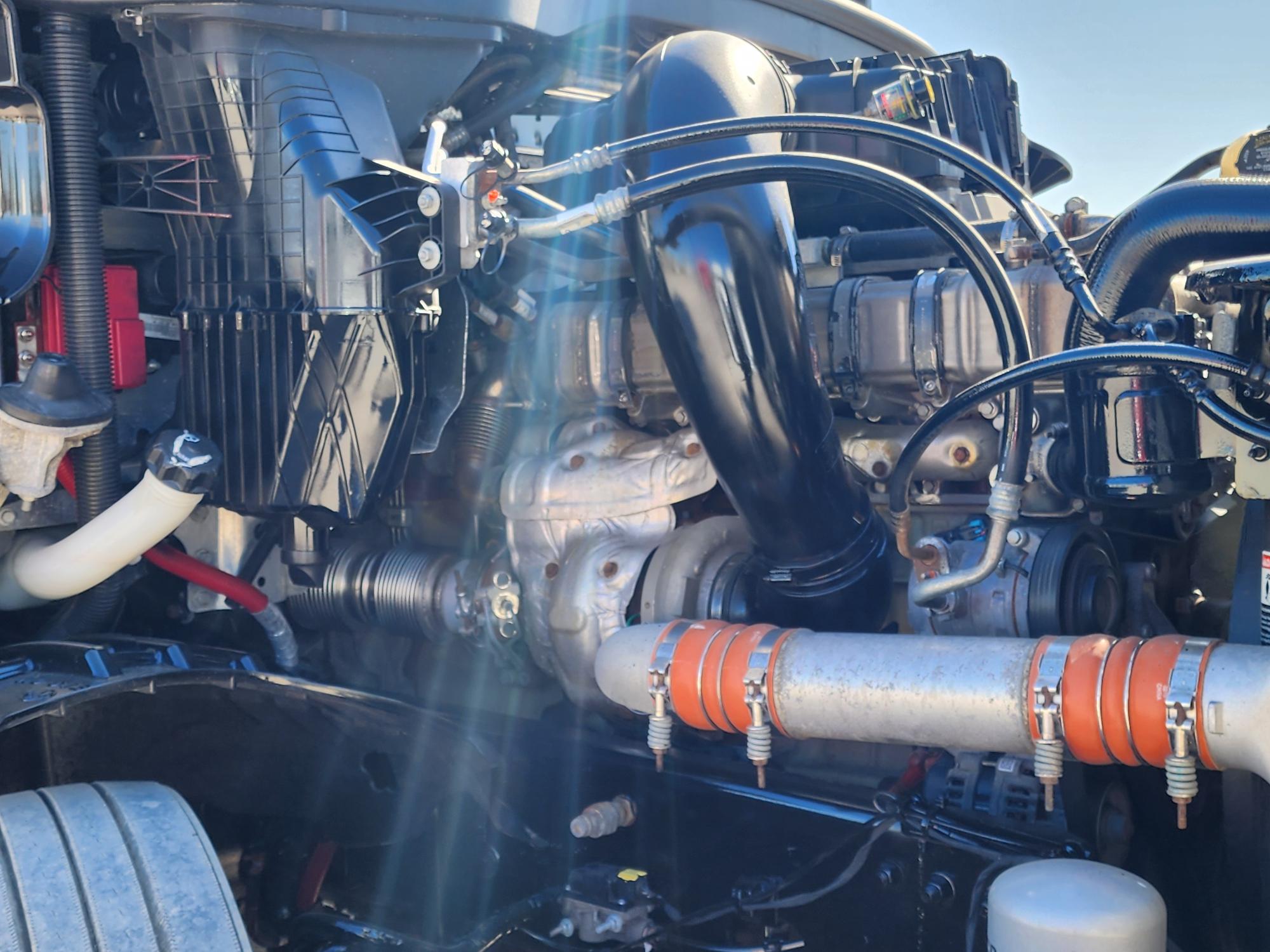 2020 FREIGHTLINER CASCADIA 126SLP - image 8