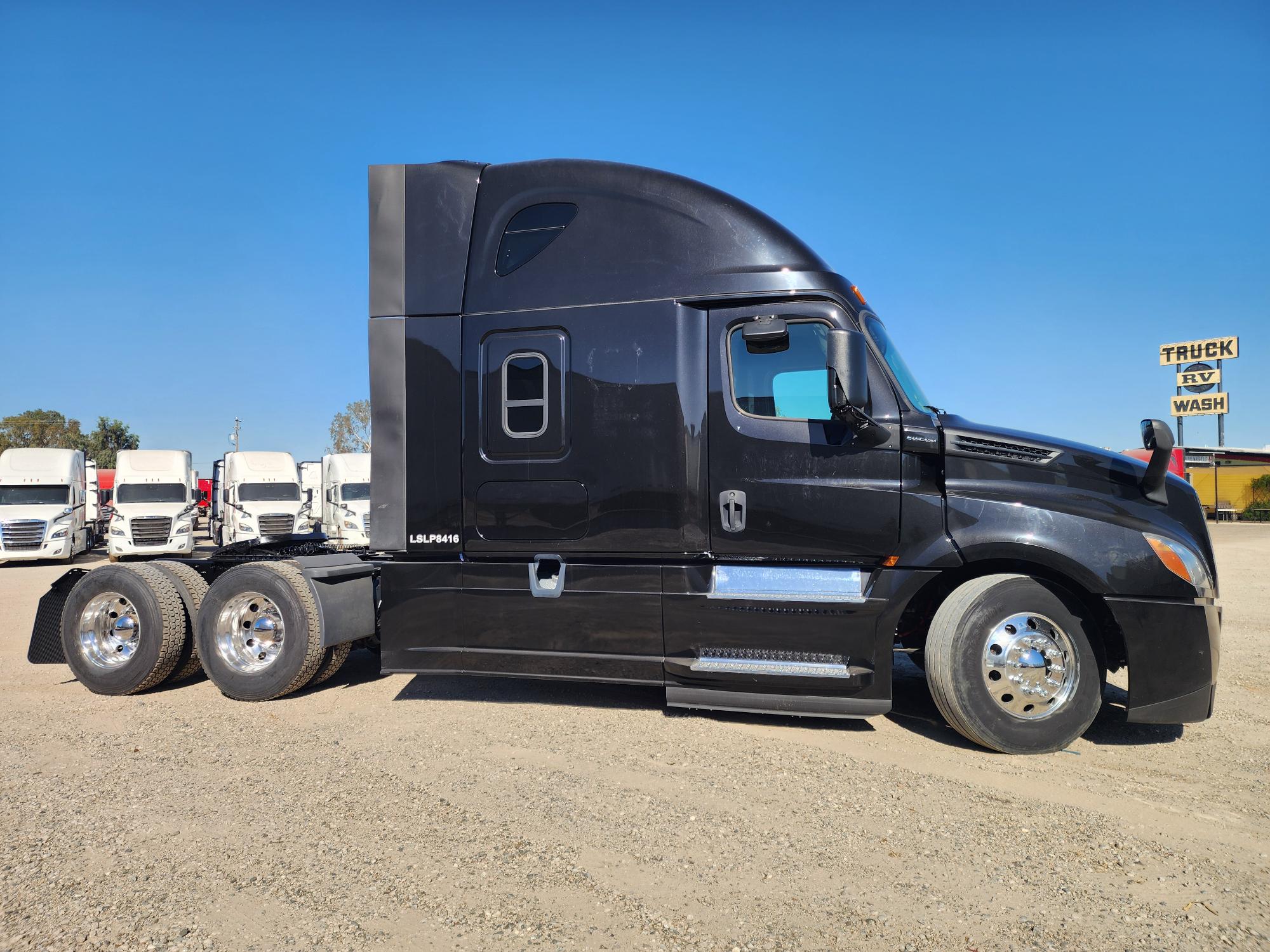 2020 FREIGHTLINER CASCADIA 126SLP - image 6