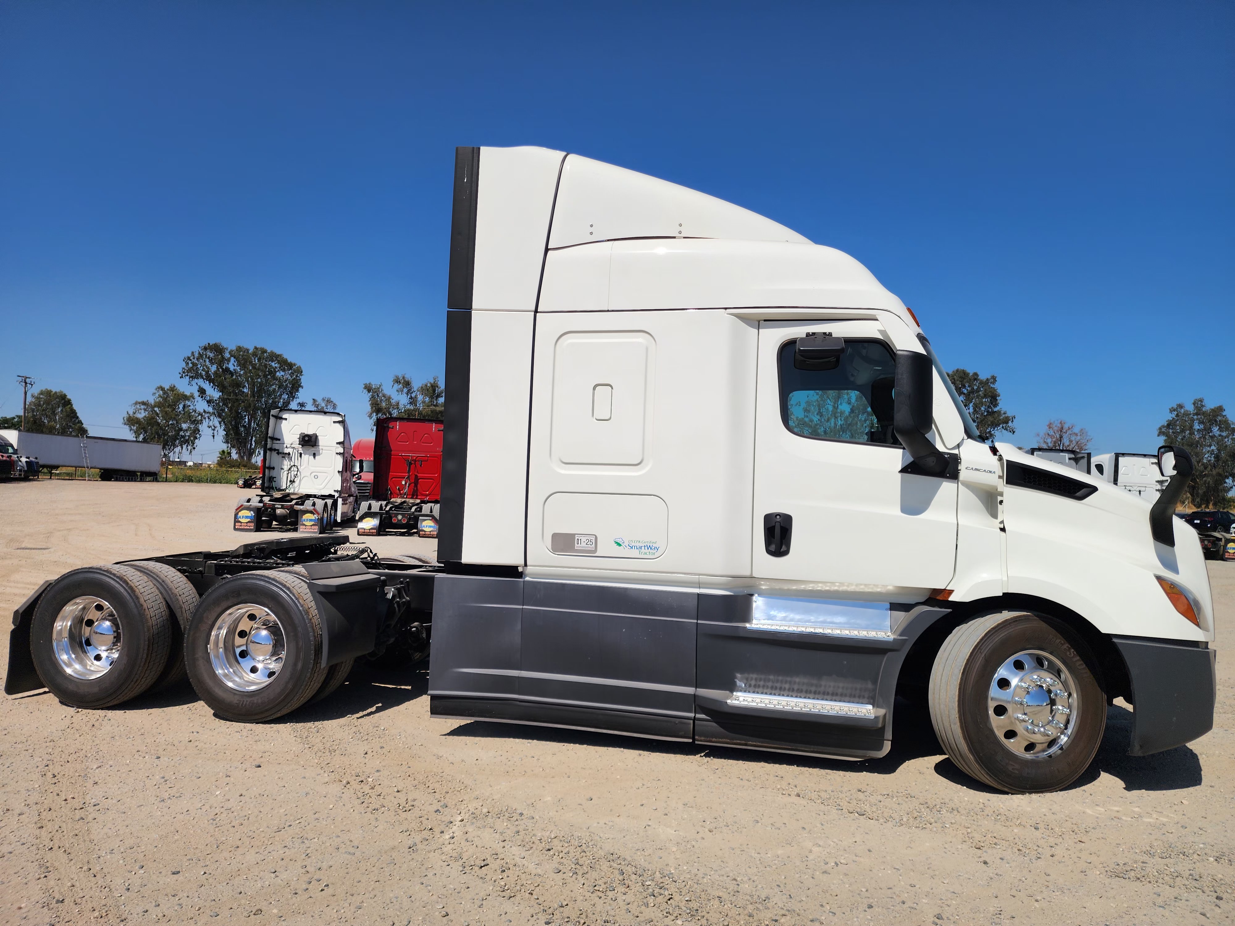 2021 FREIGHTLINER CASCADIA 116SLP - image 7