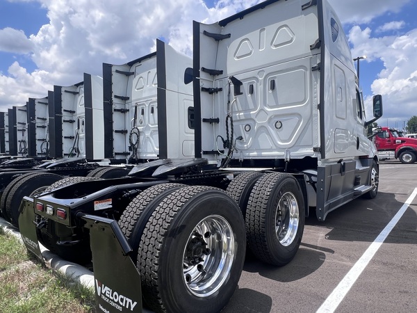 FREIGHTLINER CASCADIA 126SLP 2022