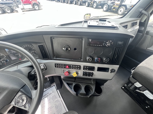 FREIGHTLINER CASCADIA 126SLP 2022