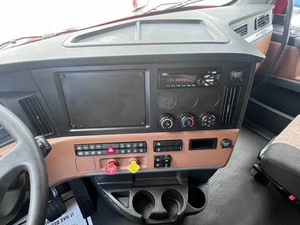 FREIGHTLINER CASCADIA 126SLP 2020