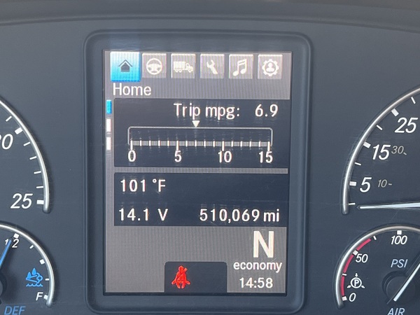 FREIGHTLINER CASCADIA 126SLP 2020