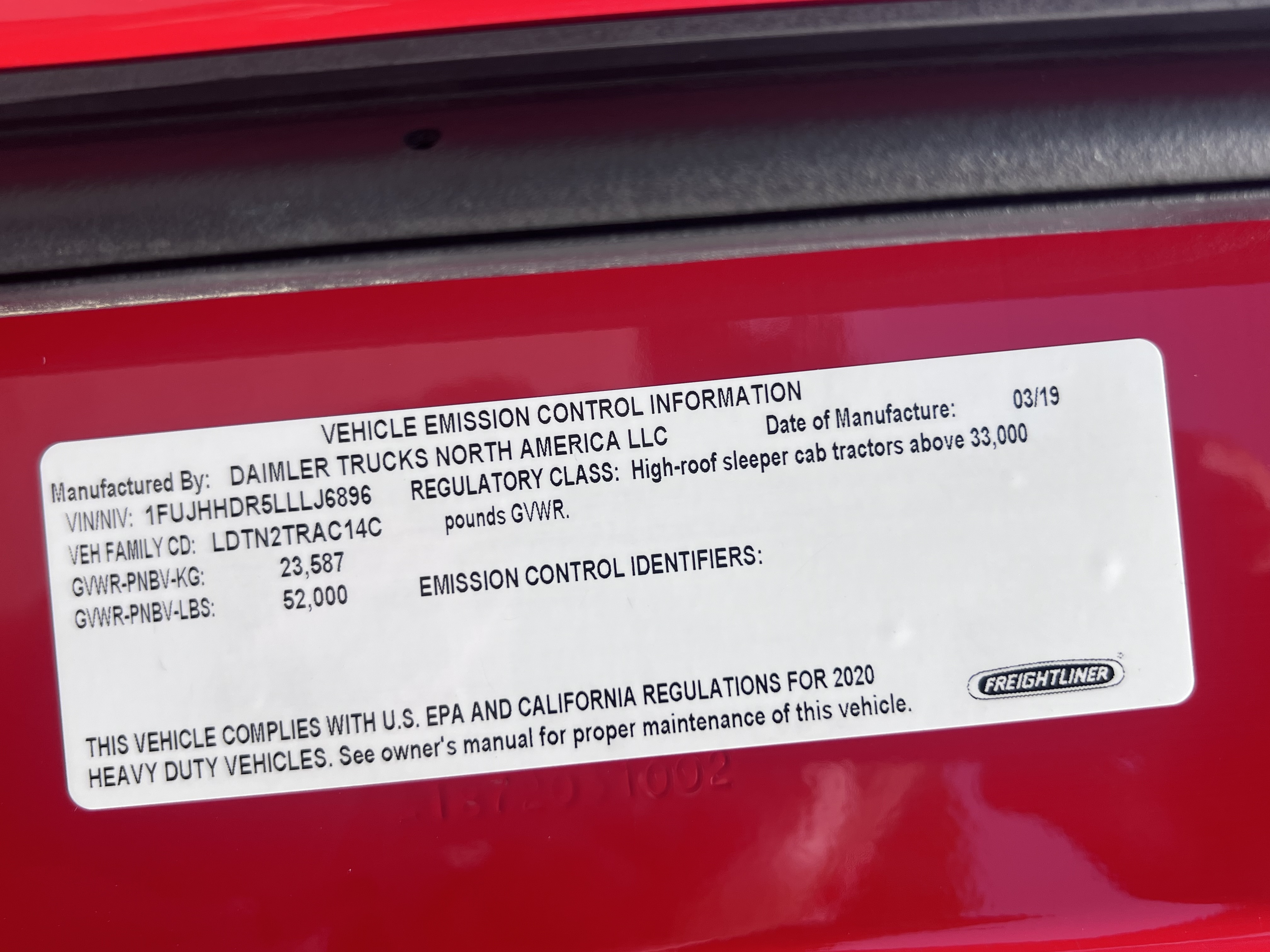 2020 FREIGHTLINER CASCADIA 126SLP - image 15