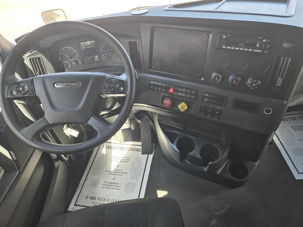FREIGHTLINER CASCADIA 126SLP 2023