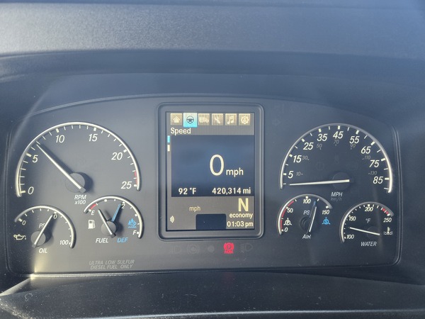 FREIGHTLINER CASCADIA 126SLP 2023
