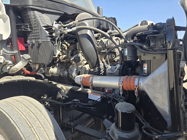 FREIGHTLINER CASCADIA 126SLP 2023