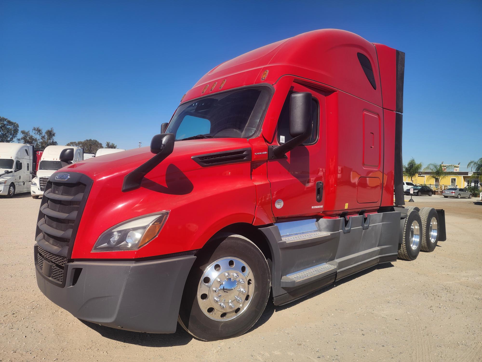 2021 FREIGHTLINER CASCADIA 126SLP - image 1