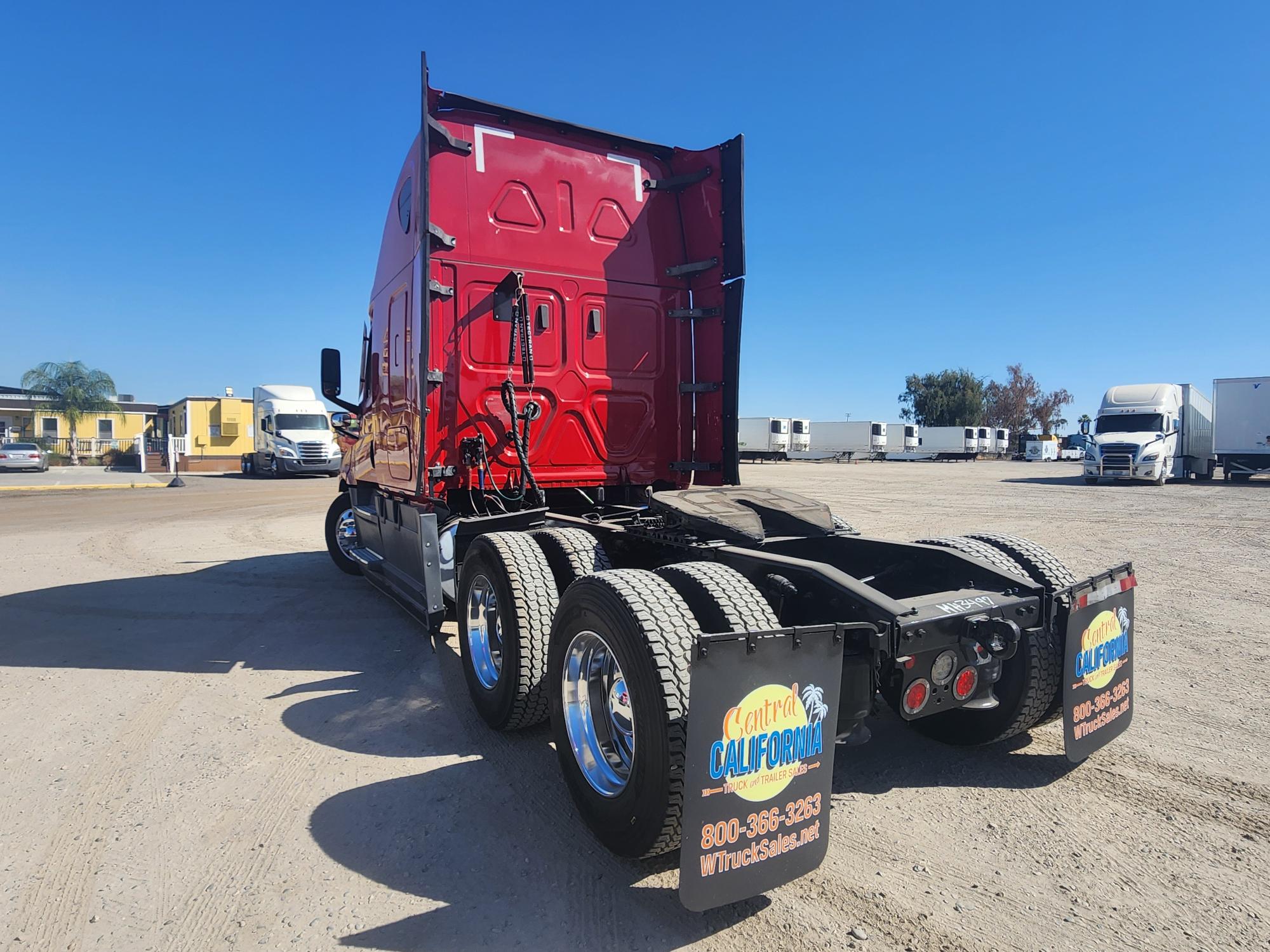 2021 FREIGHTLINER CASCADIA 126SLP - image 4