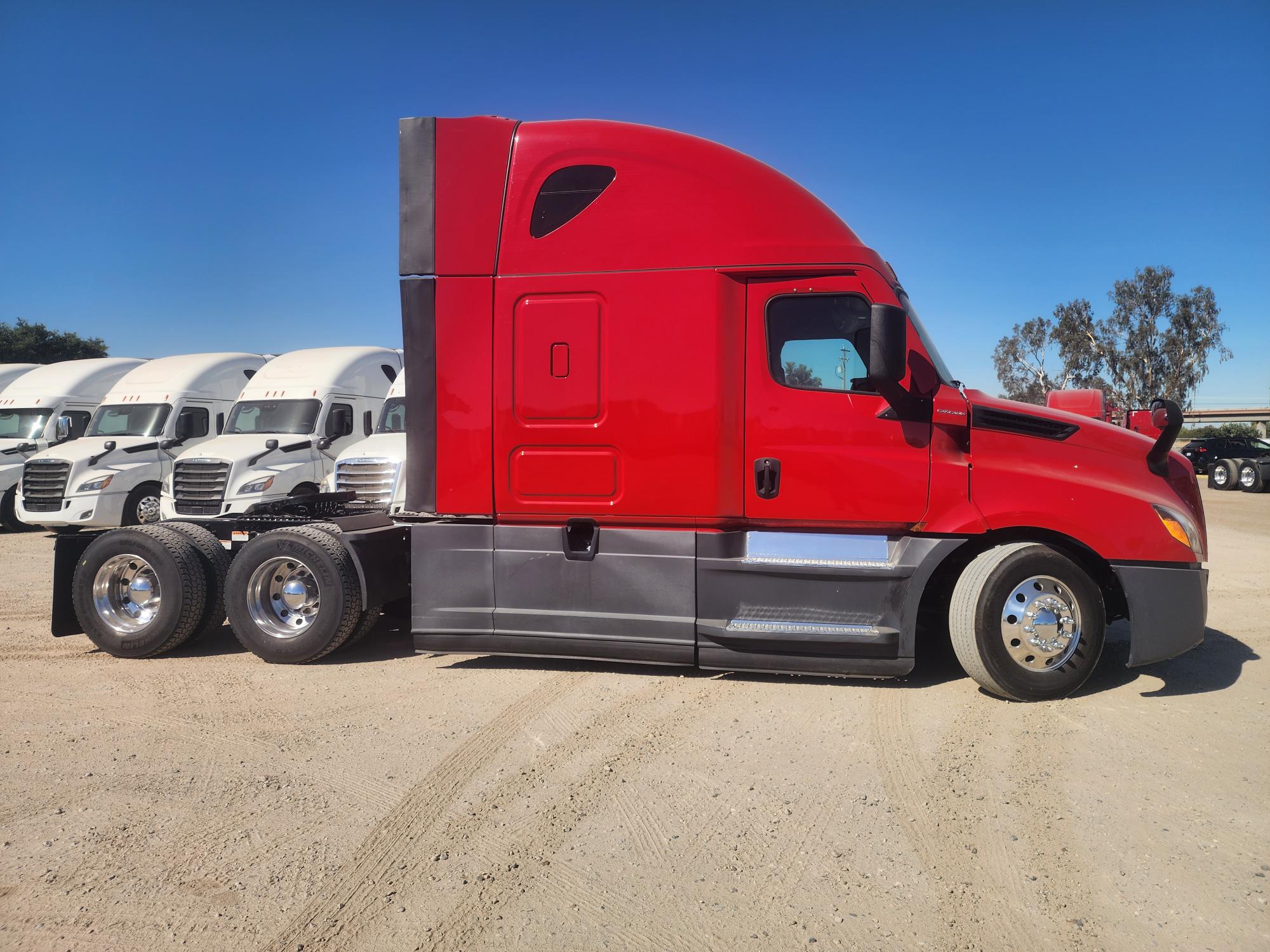 2021 FREIGHTLINER CASCADIA 126SLP - image 6
