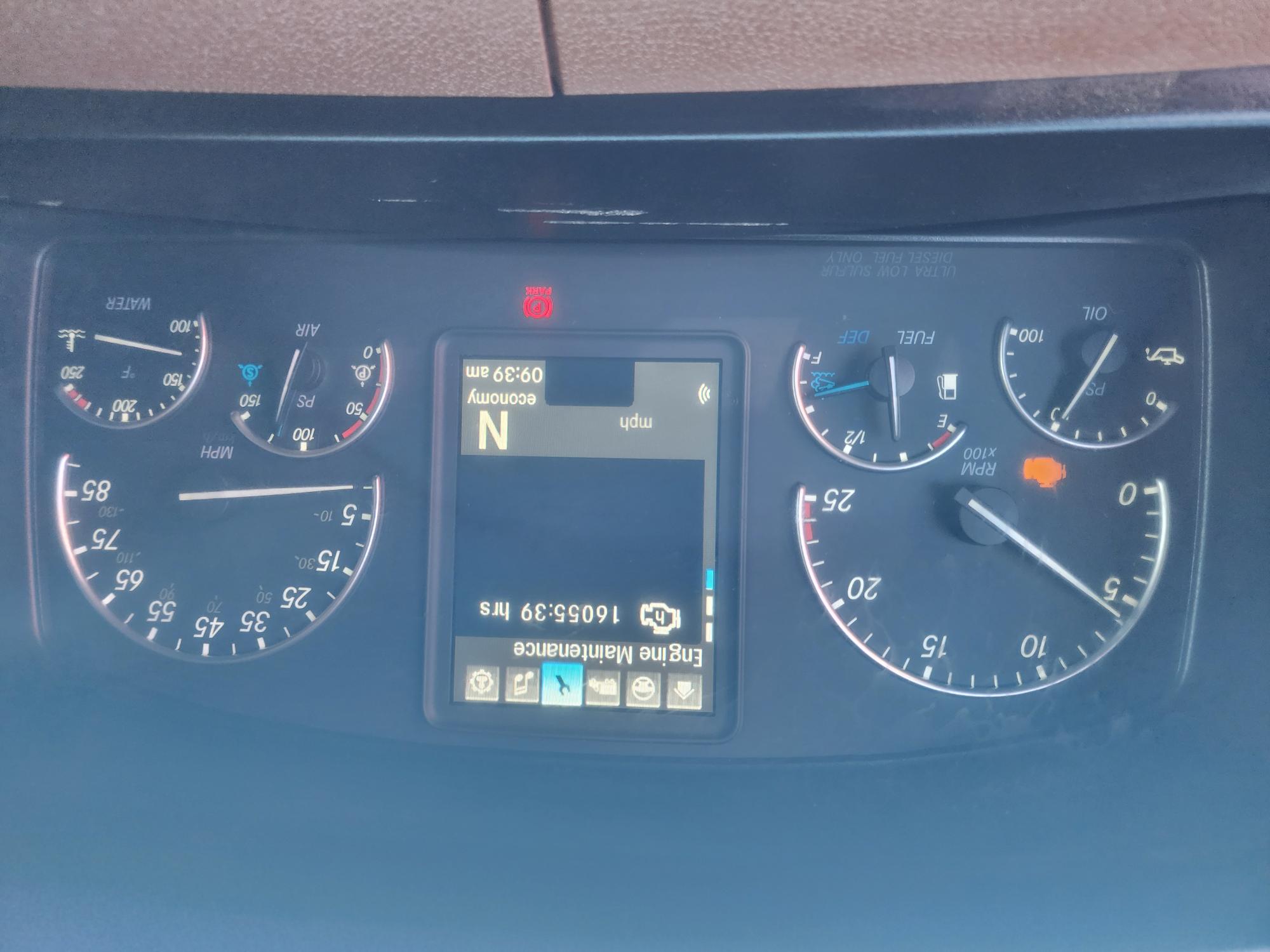 2021 FREIGHTLINER CASCADIA 126SLP - image 16