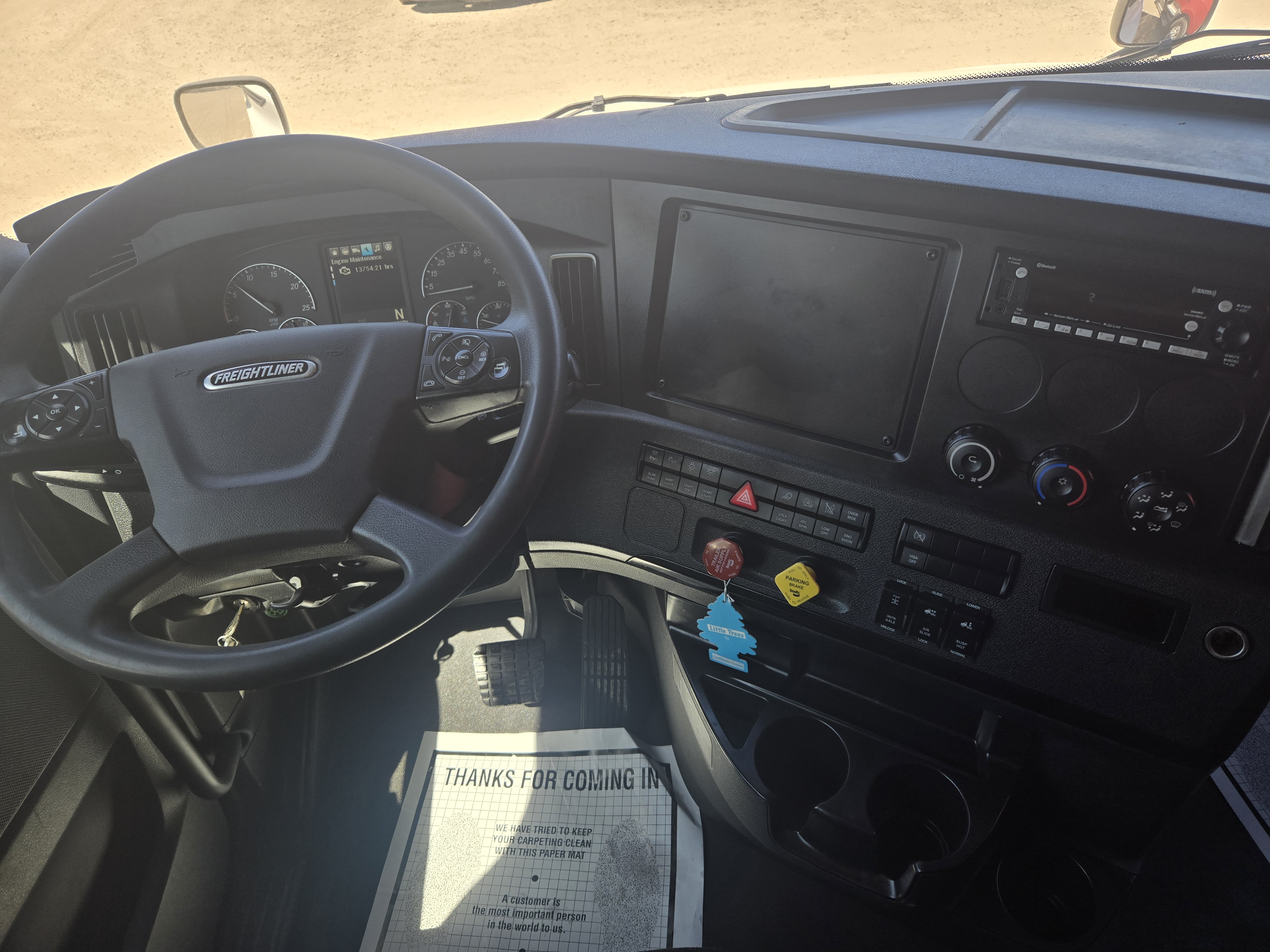 2023 FREIGHTLINER CASCADIA 126SLP - image 17