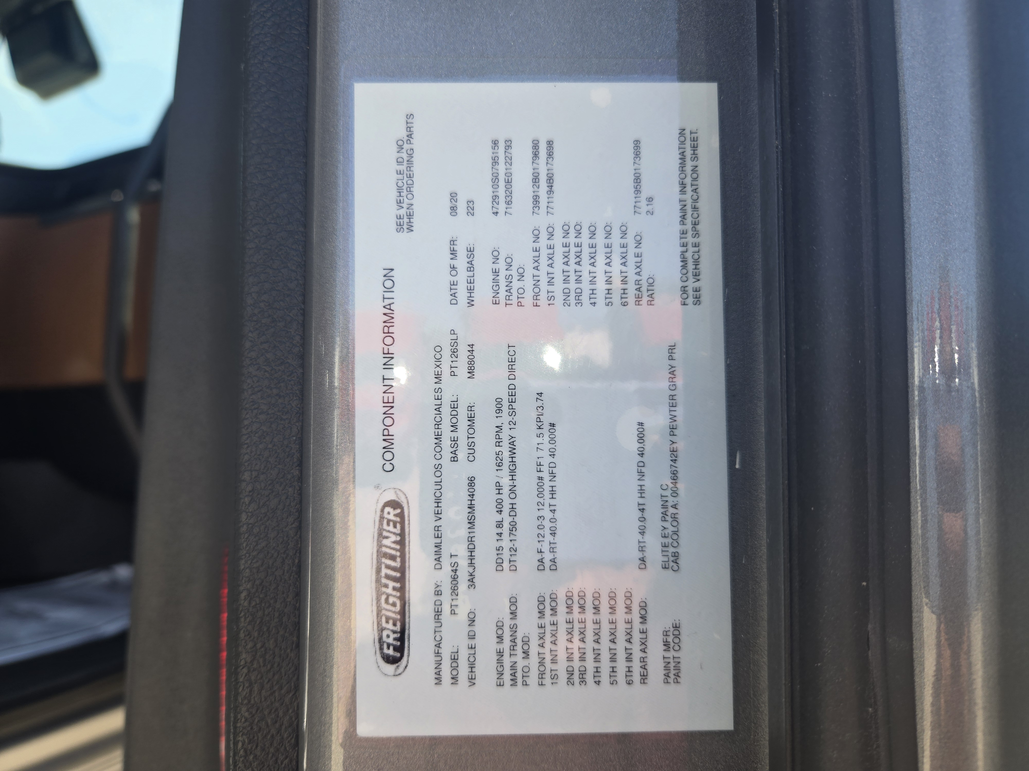 2021 FREIGHTLINER CASCADIA 126SLP - image 23