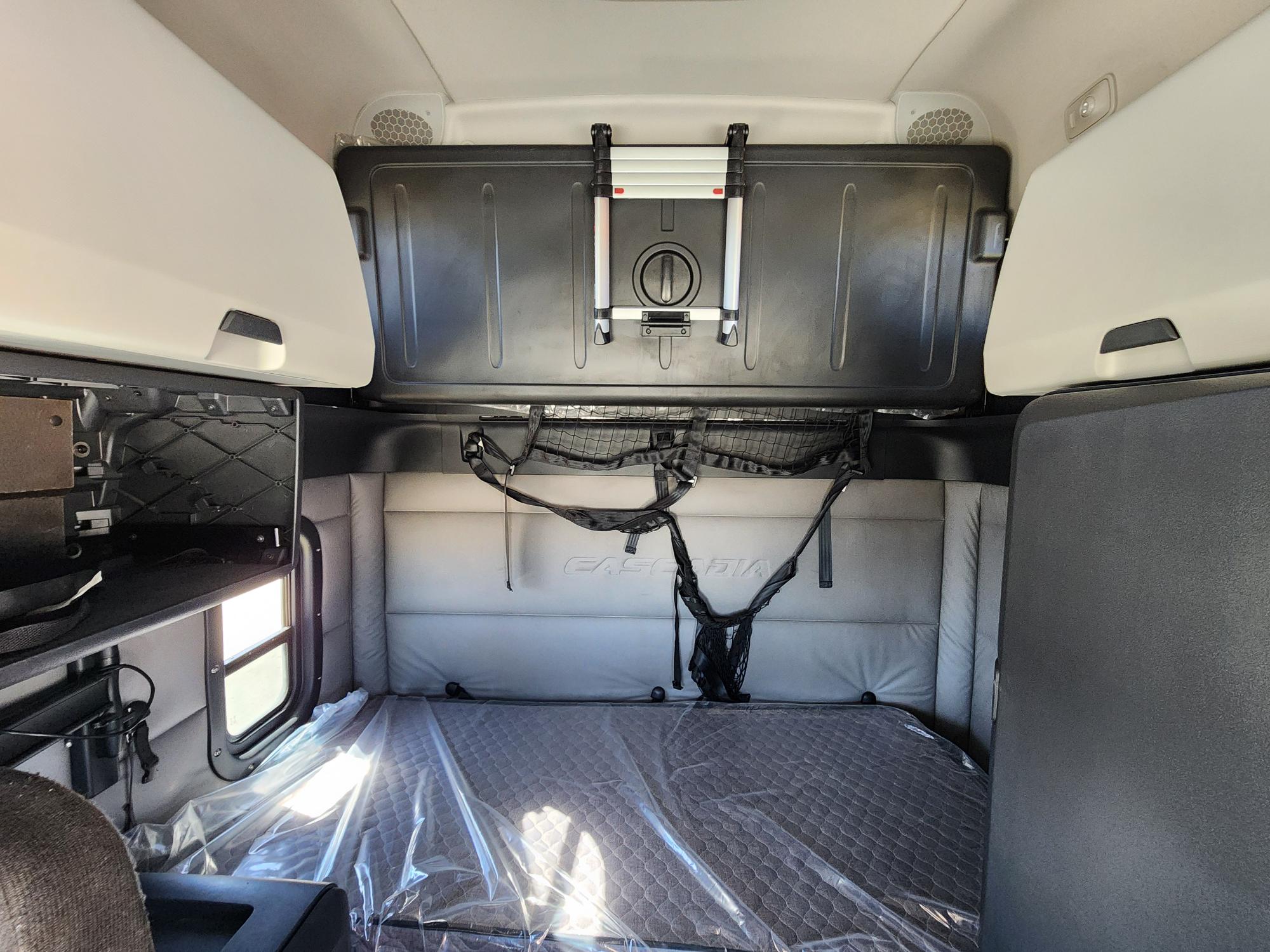 2020 FREIGHTLINER CASCADIA 126SLP - image 21