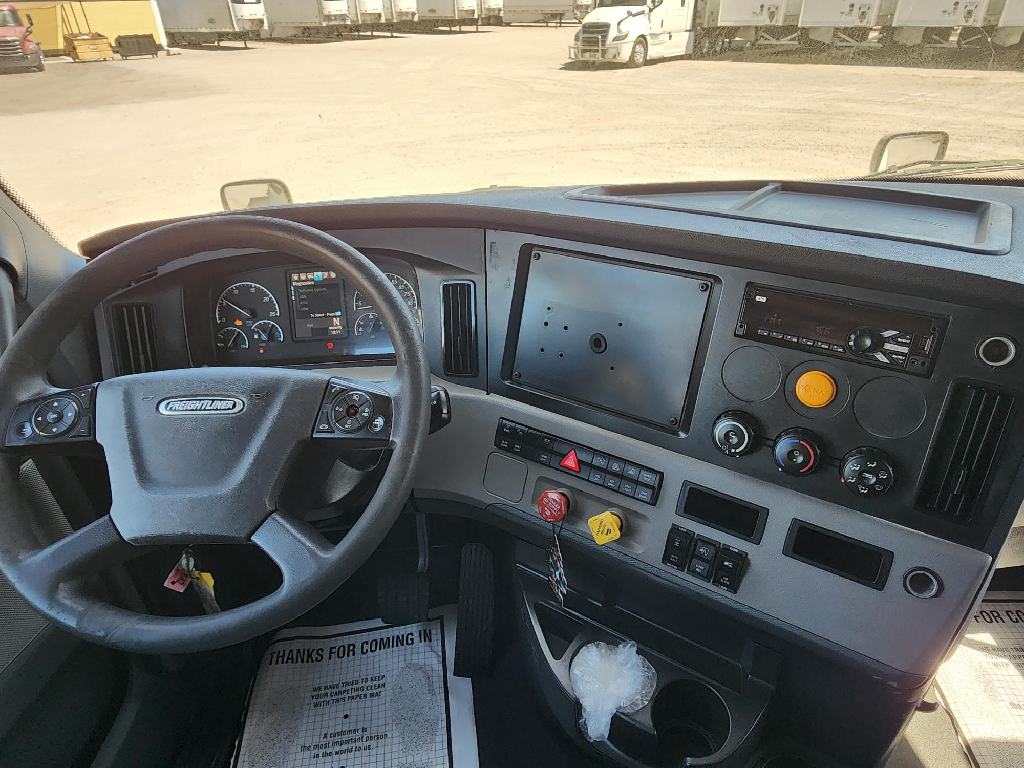 2020 FREIGHTLINER CASCADIA 126SLP - image 18