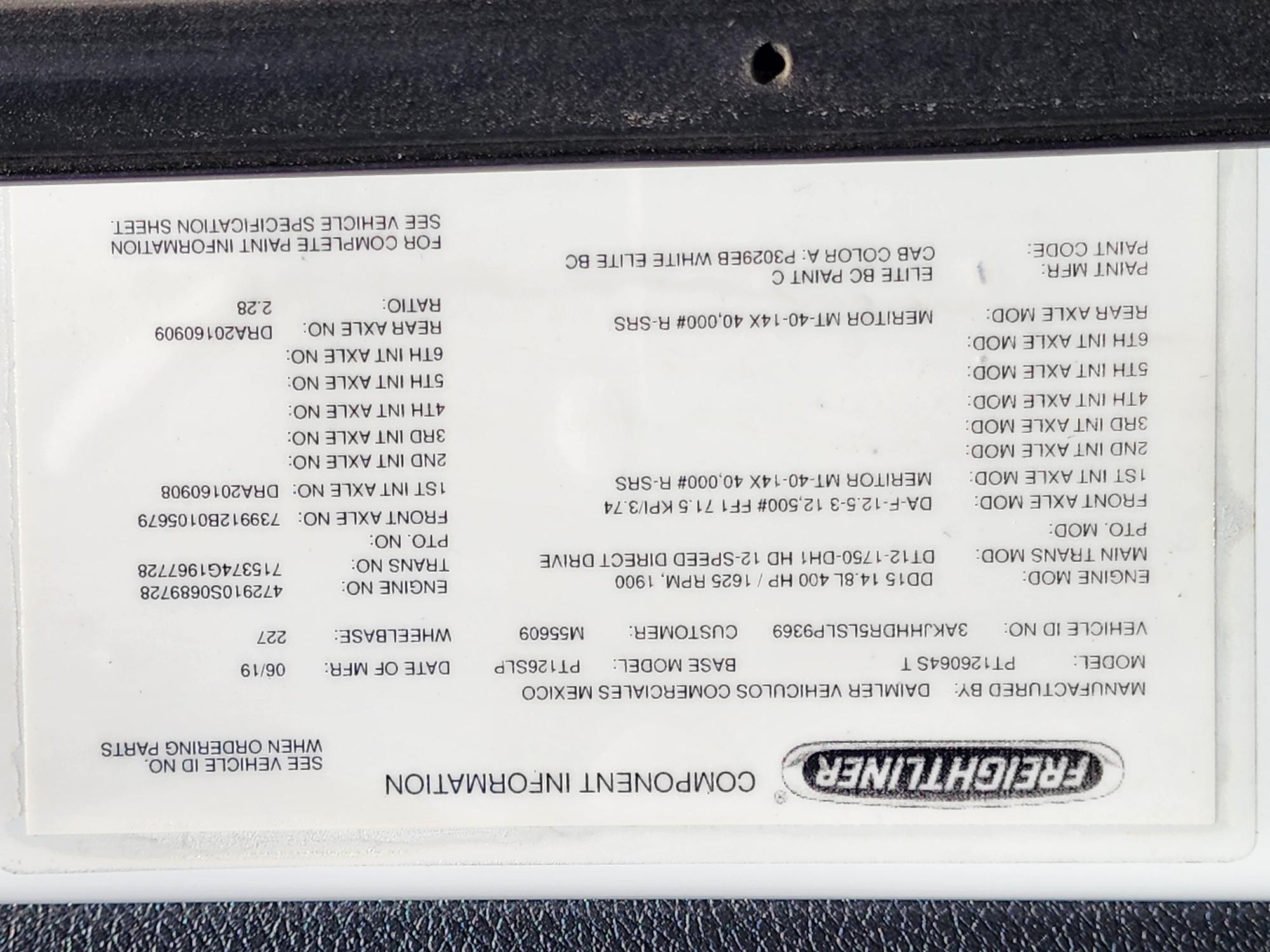 2020 FREIGHTLINER CASCADIA 126SLP - image 24