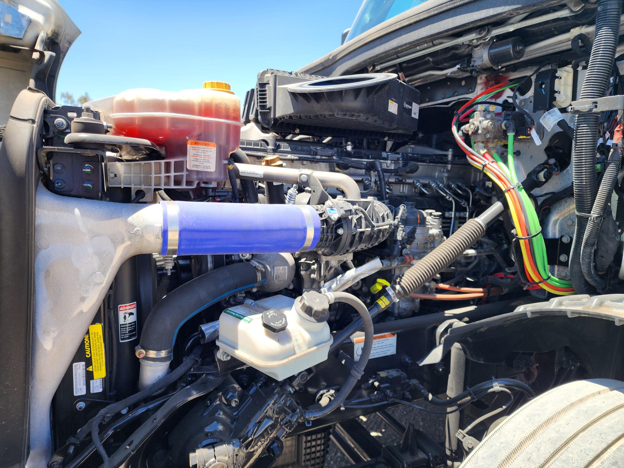 2023 FREIGHTLINER CASCADIA 126SLP - image 8