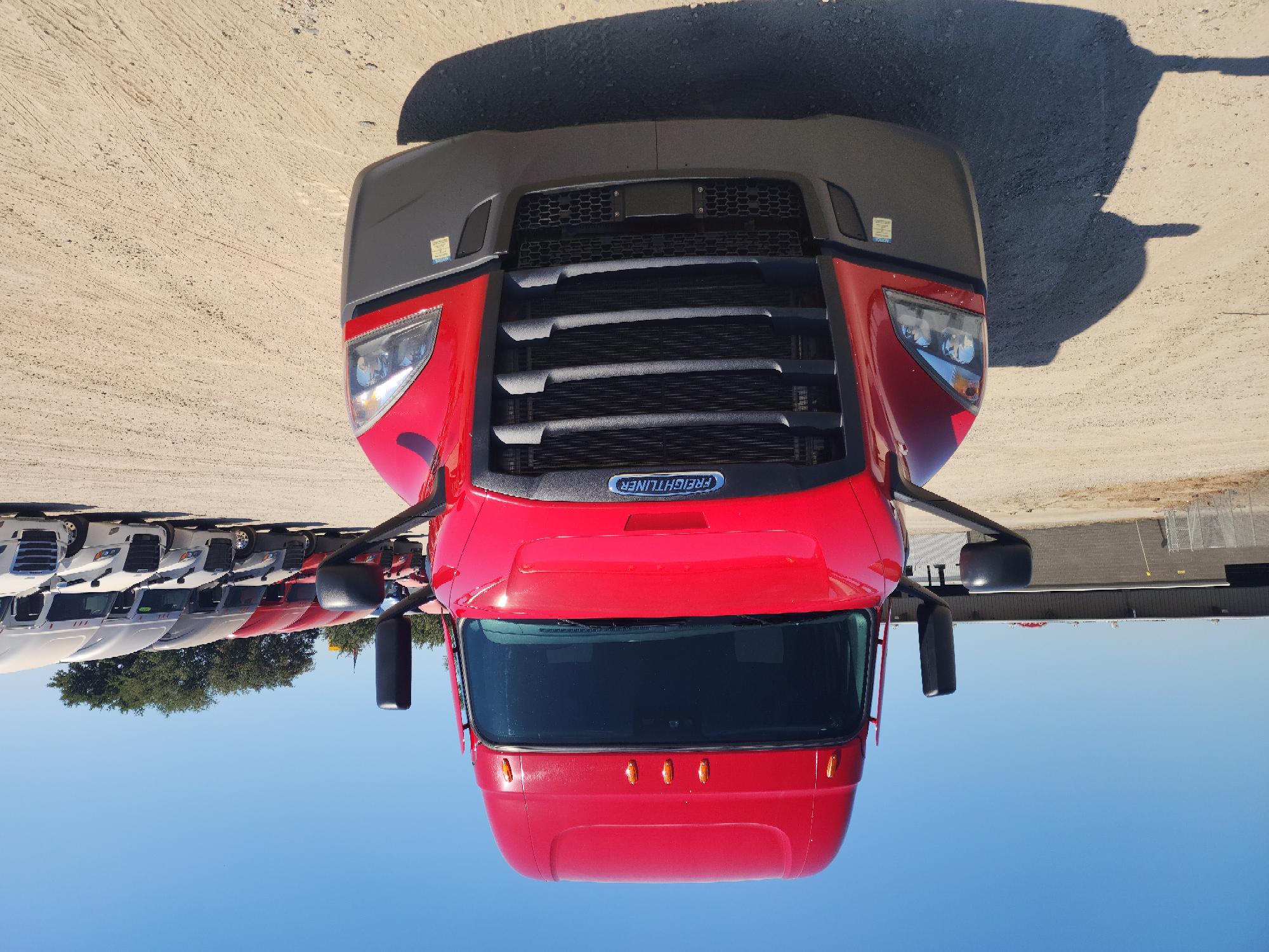 2022 FREIGHTLINER CASCADIA 126SLP - image 2