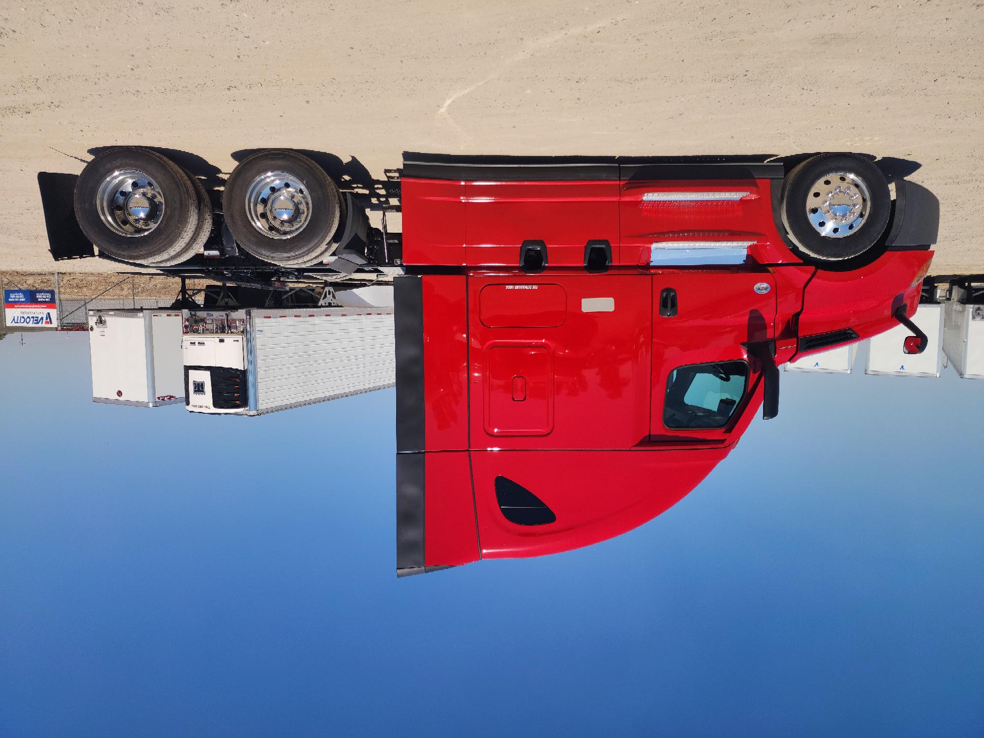 2022 FREIGHTLINER CASCADIA 126SLP - image 3