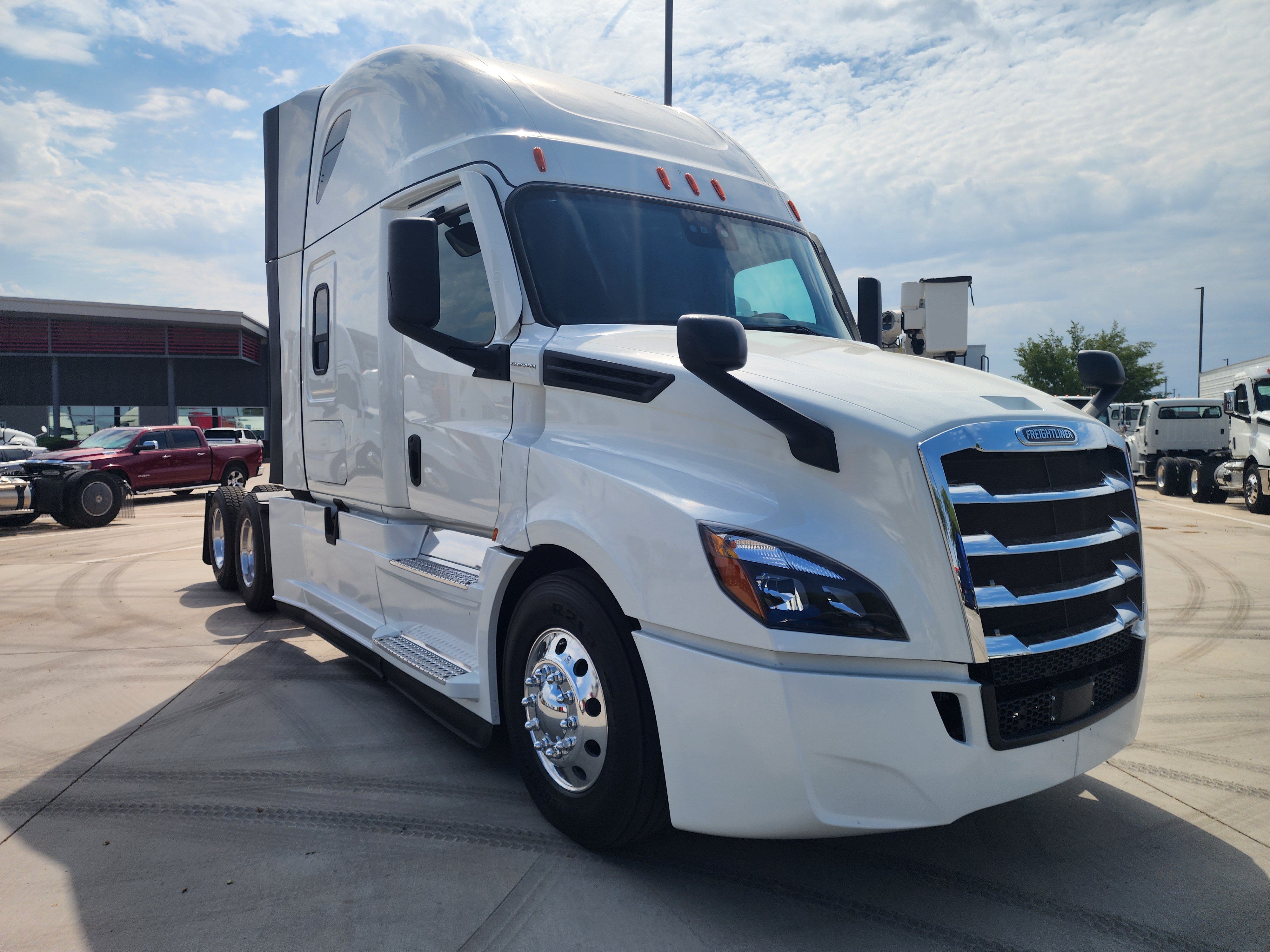 2021 FREIGHTLINER CASCADIA 126SLP - image 8