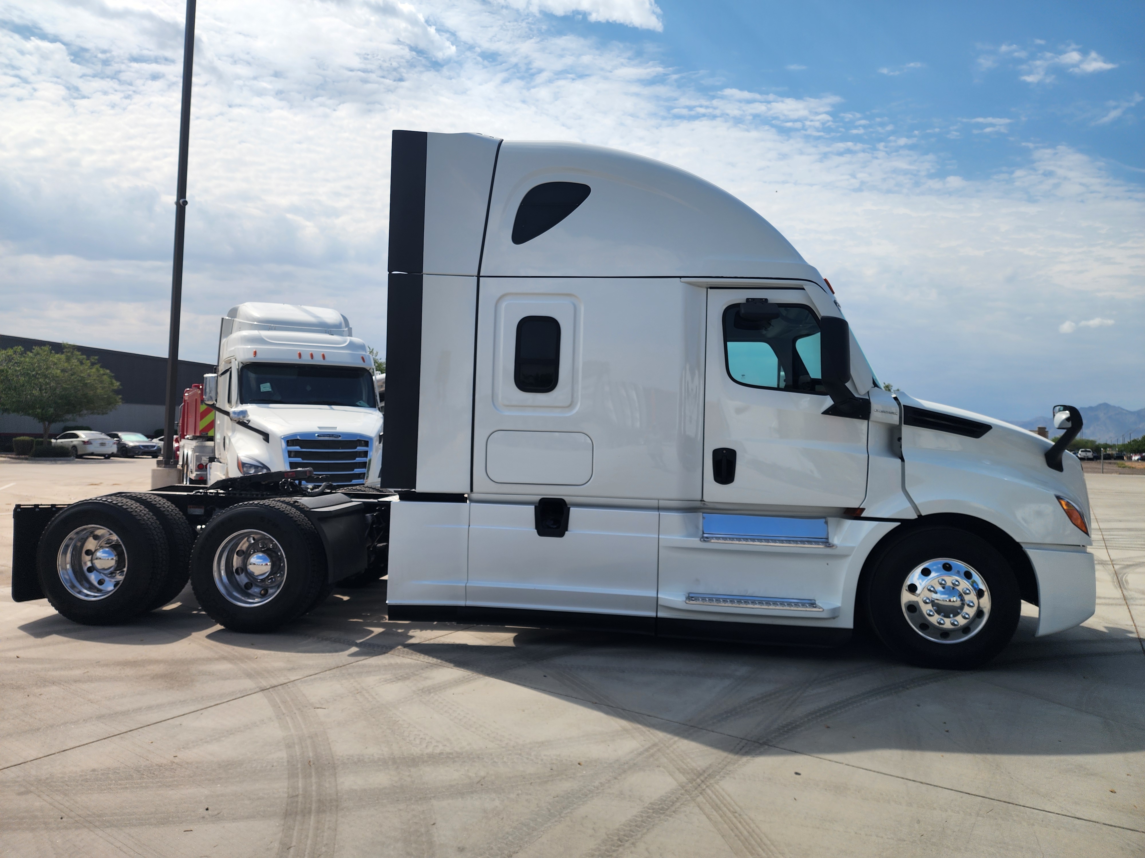 2021 FREIGHTLINER CASCADIA 126SLP - image 7