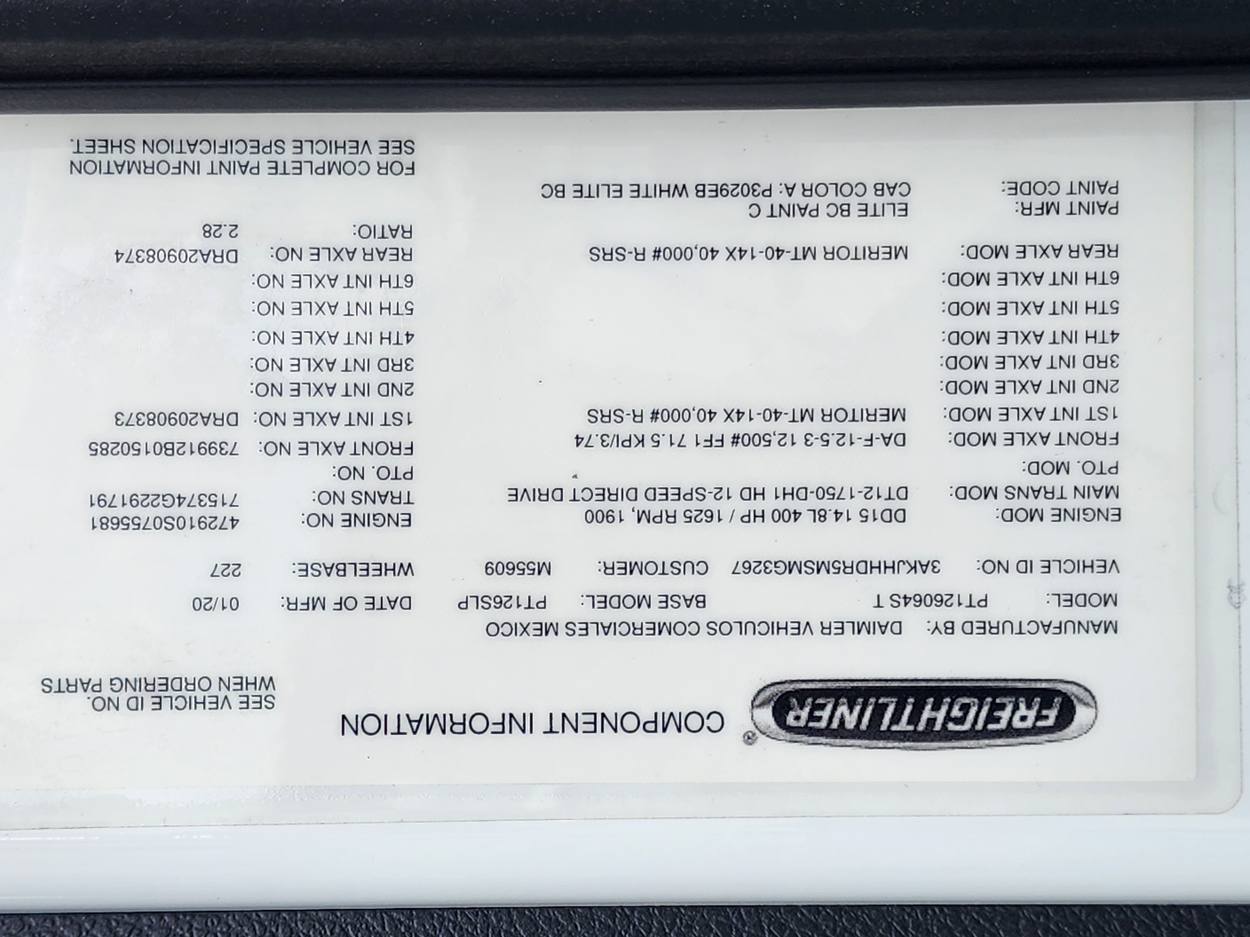 2021 FREIGHTLINER CASCADIA 126SLP - image 23