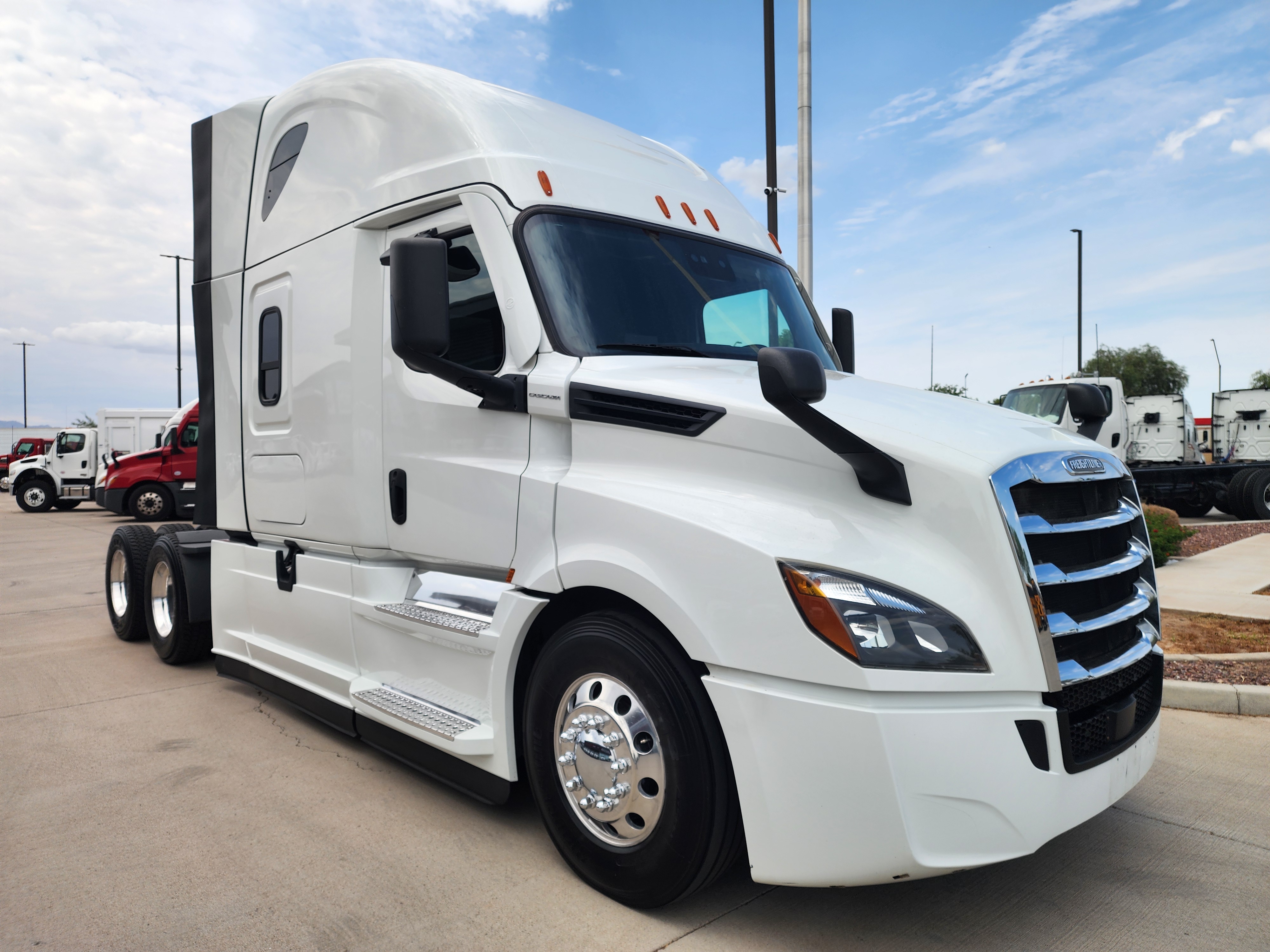 2021 FREIGHTLINER CASCADIA 126SLP - image 7