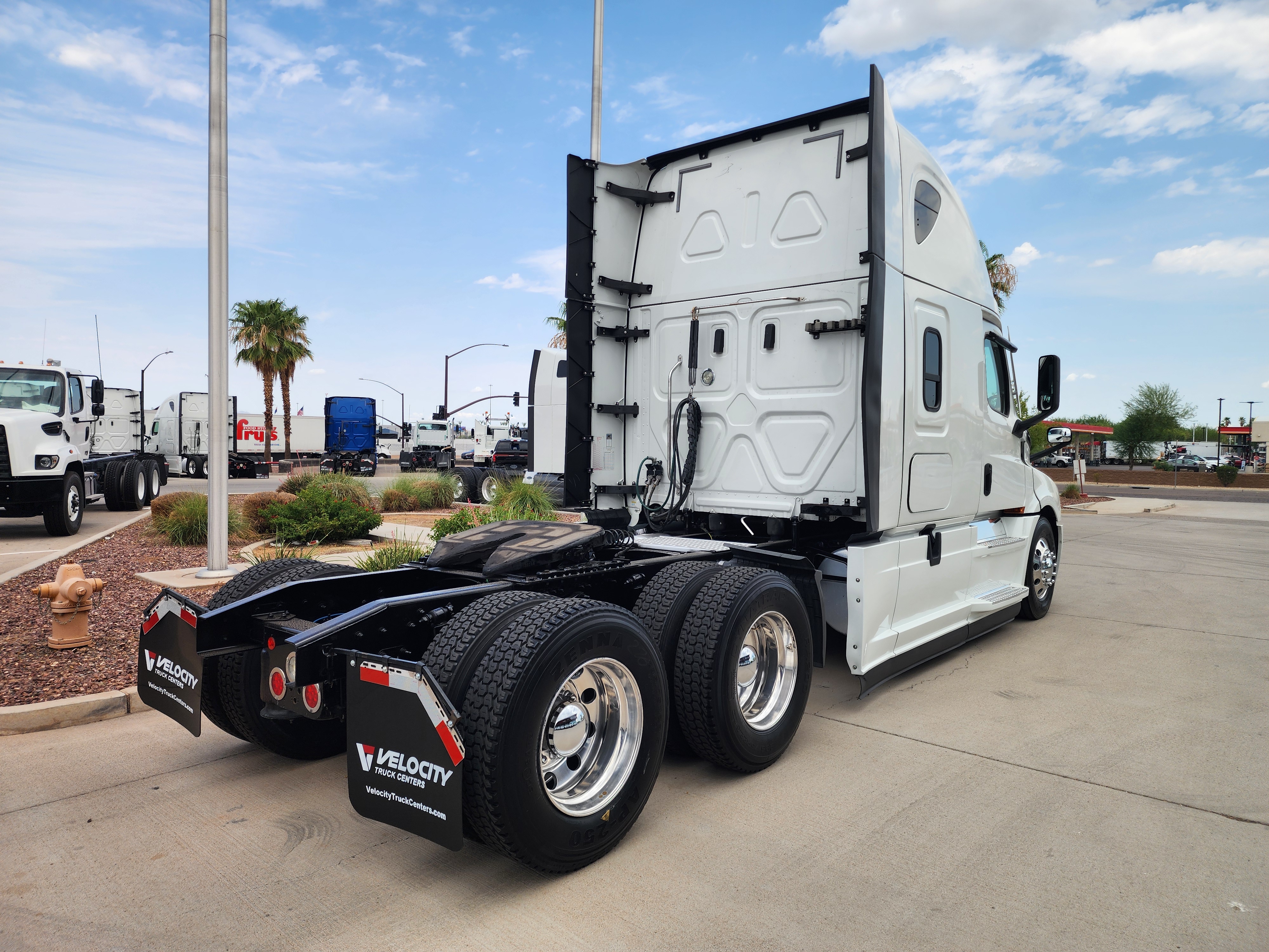 2021 FREIGHTLINER CASCADIA 126SLP - image 6