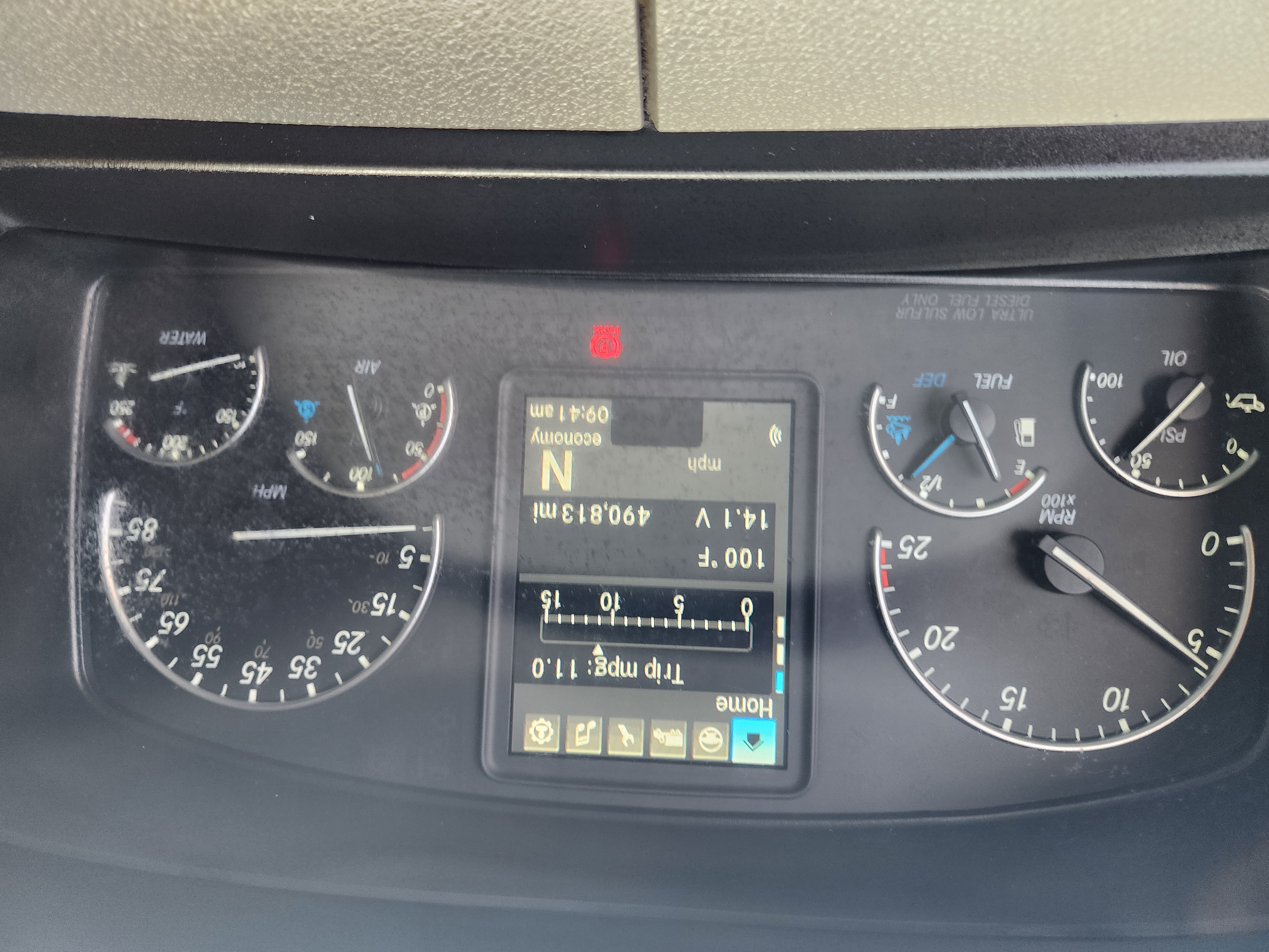 2021 FREIGHTLINER CASCADIA 126SLP - image 11