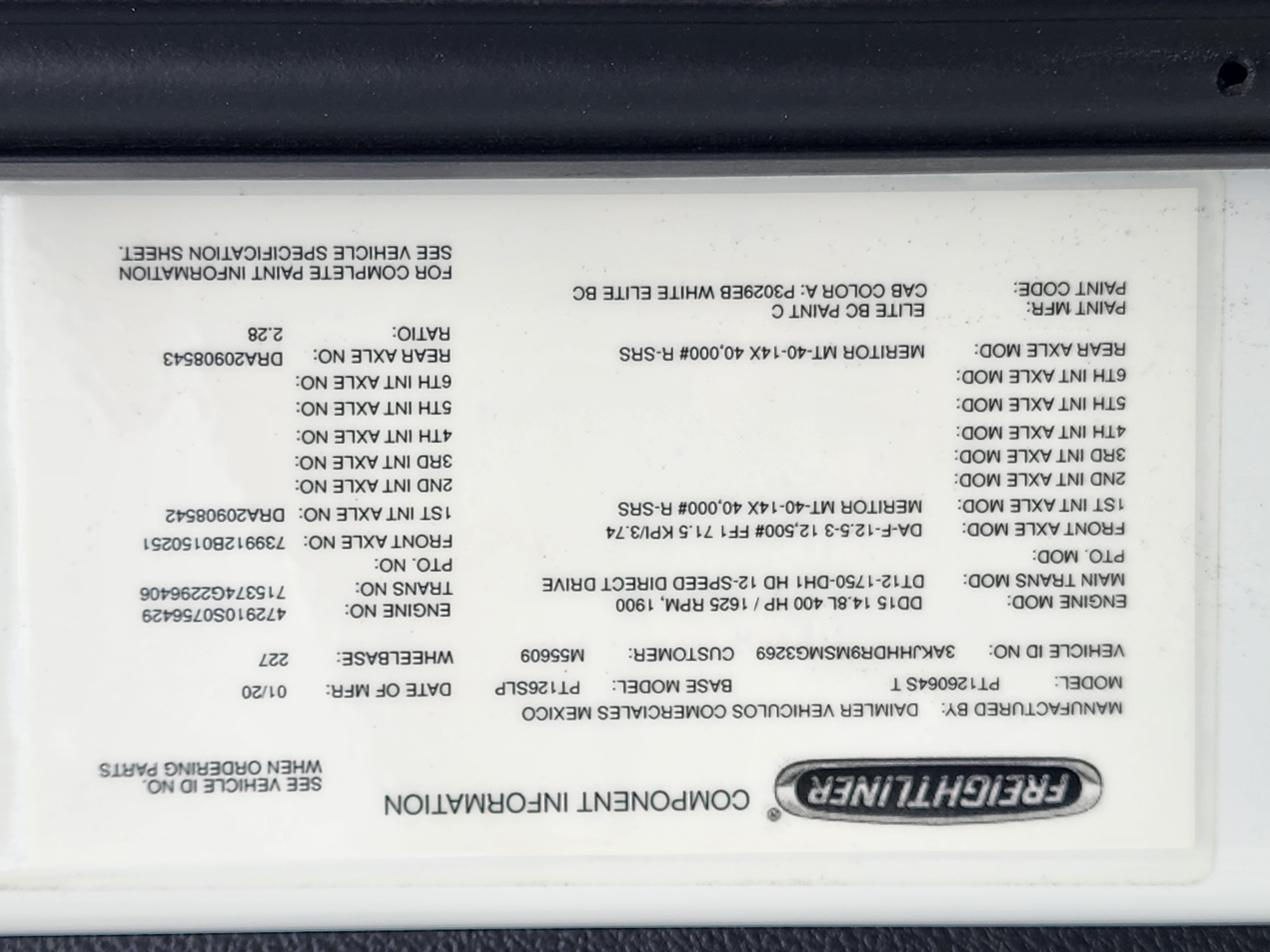 2021 FREIGHTLINER CASCADIA 126SLP - image 19