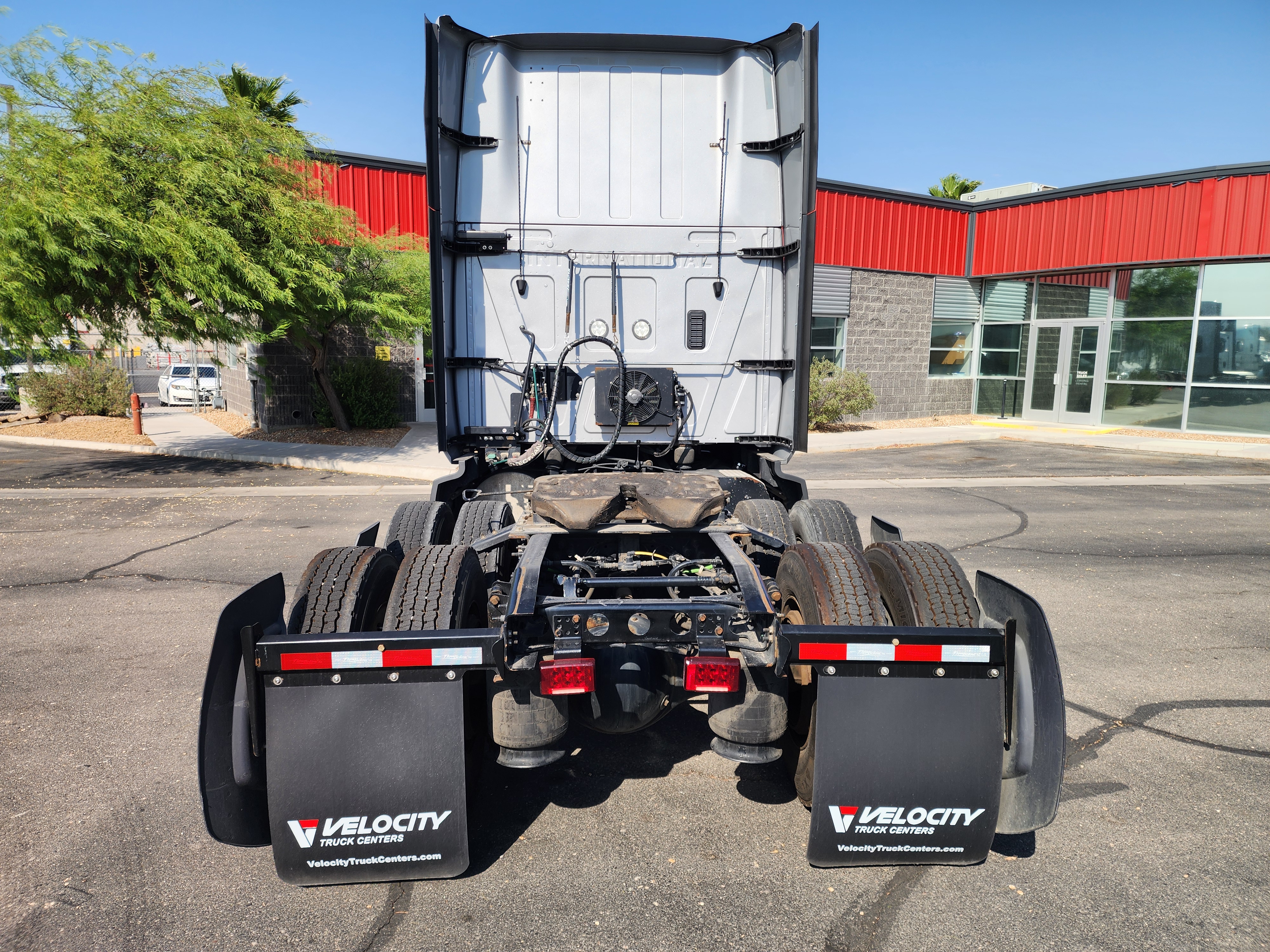 2022 INTERNATIONAL LT625 - image 6