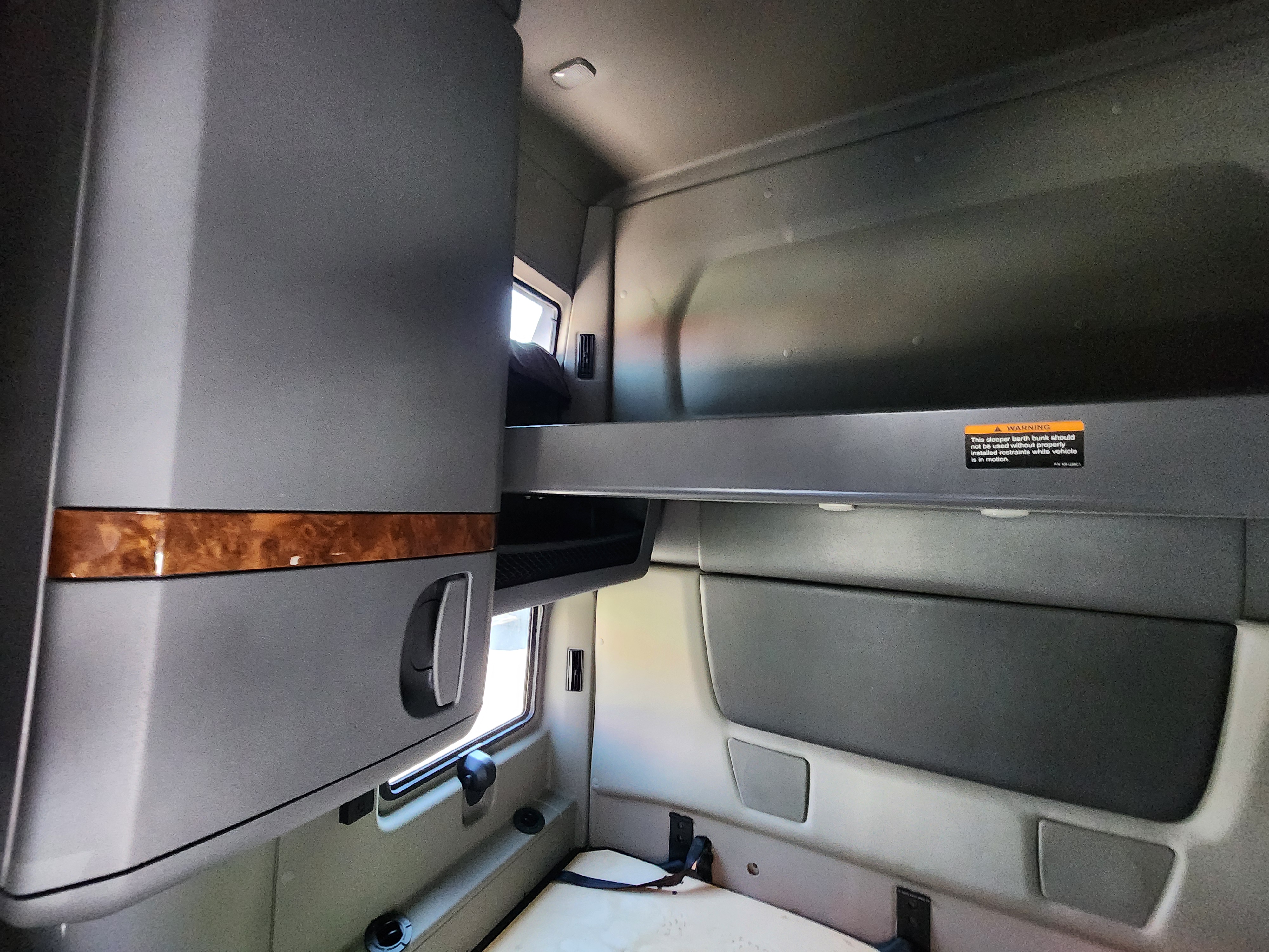 2022 INTERNATIONAL LT625 - image 10