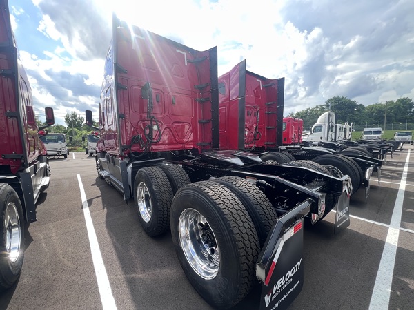 FREIGHTLINER CASCADIA 126SLP 2020
