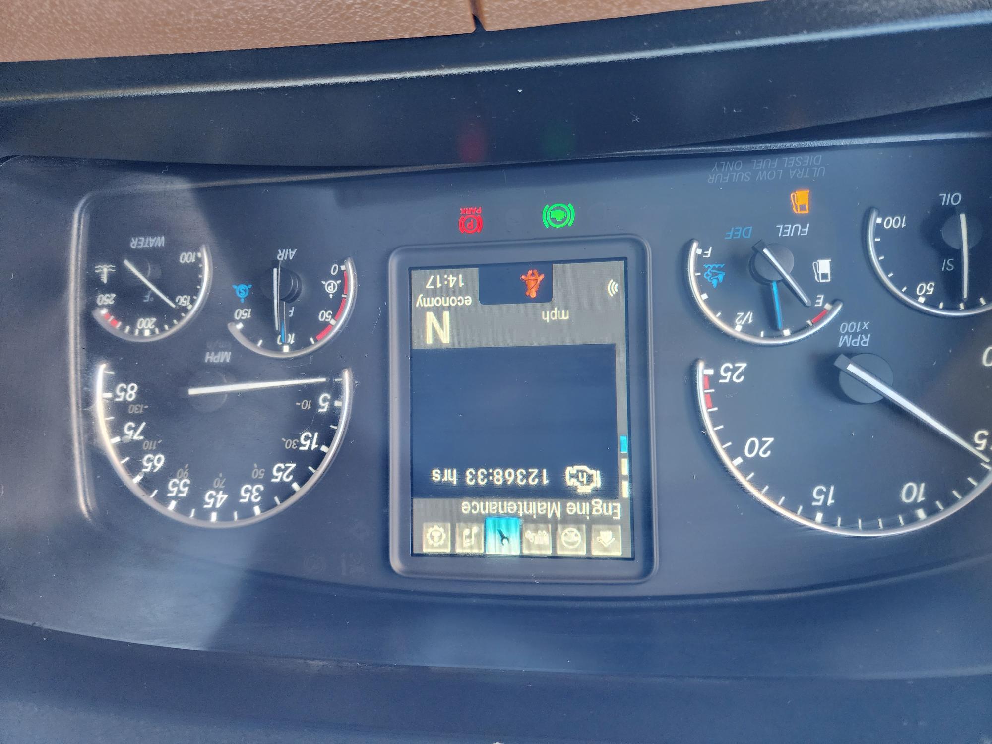 2021 FREIGHTLINER CASCADIA 126SLP - image 16