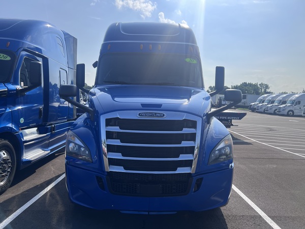 FREIGHTLINER CASCADIA 126SLP 2020