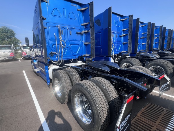 FREIGHTLINER CASCADIA 126SLP 2020