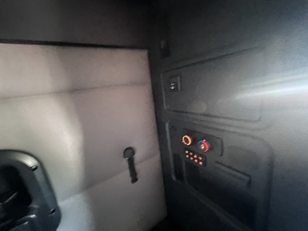 FREIGHTLINER CASCADIA 126SLP 2020