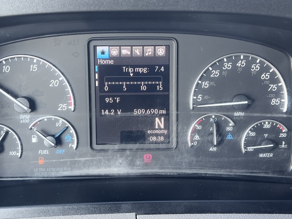 FREIGHTLINER CASCADIA 126SLP 2020