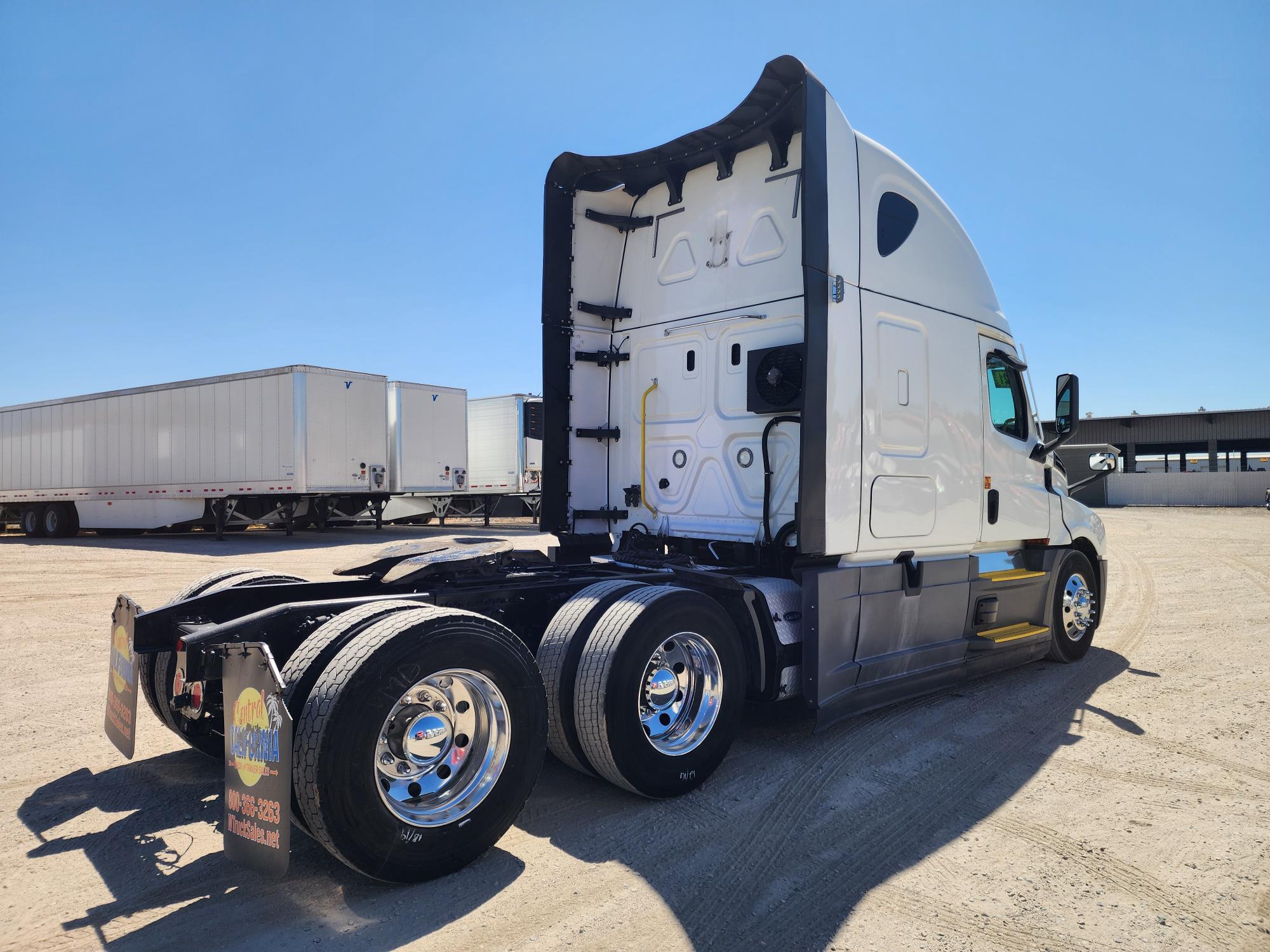 2021 FREIGHTLINER CASCADIA 126SLP - image 6