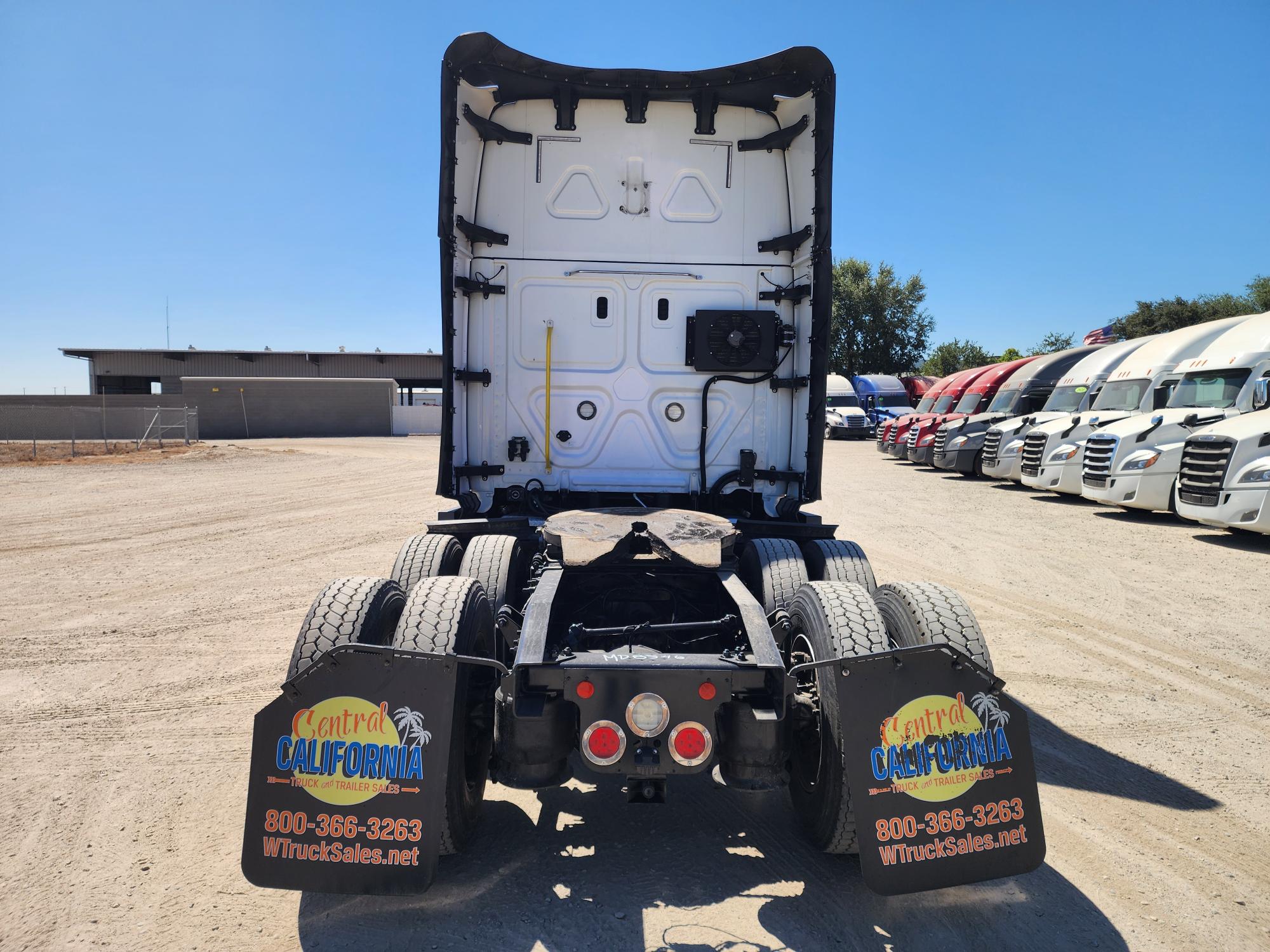 2021 FREIGHTLINER CASCADIA 126SLP - image 5