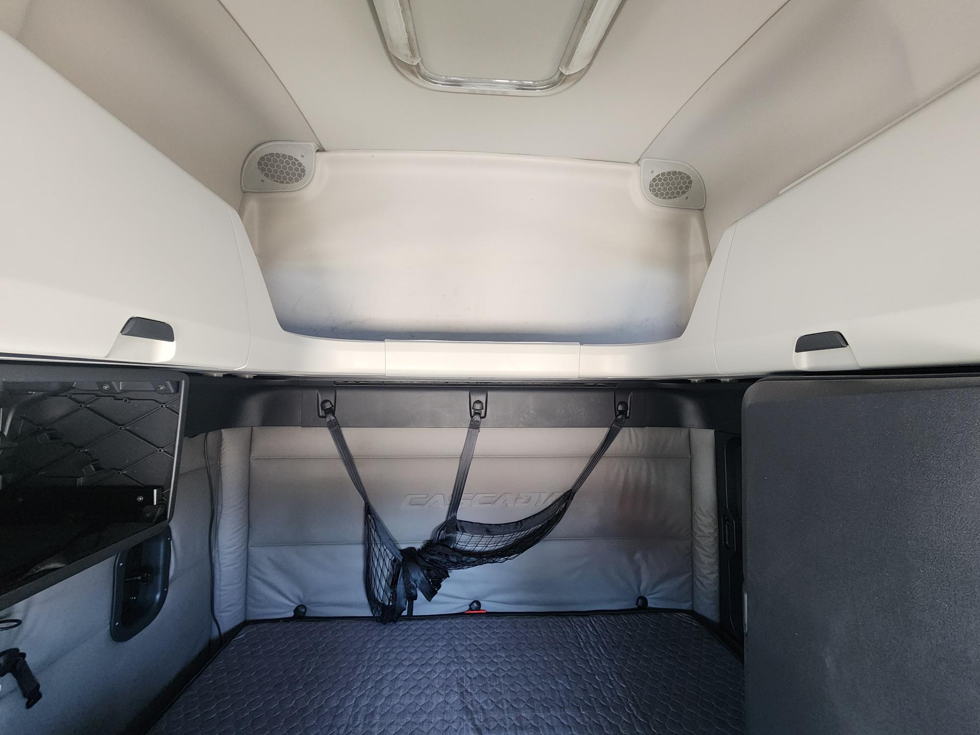 2021 FREIGHTLINER CASCADIA 126SLP - image 21