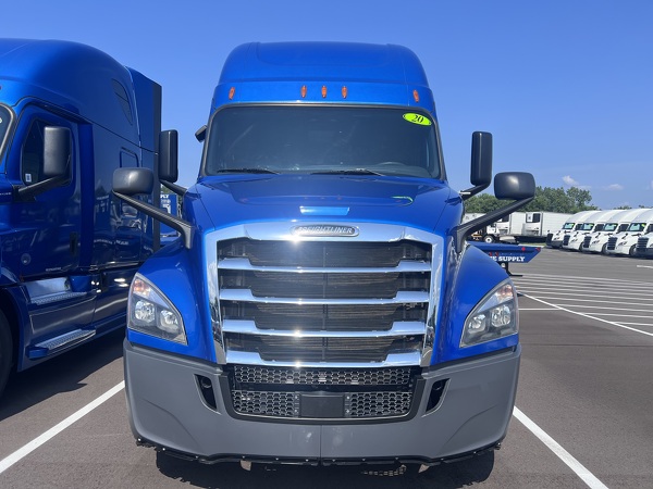 FREIGHTLINER CASCADIA 126SLP 2020