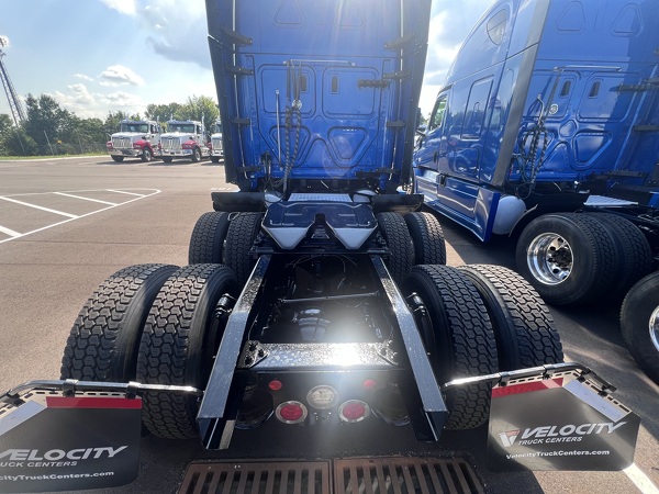 FREIGHTLINER CASCADIA 126SLP 2020